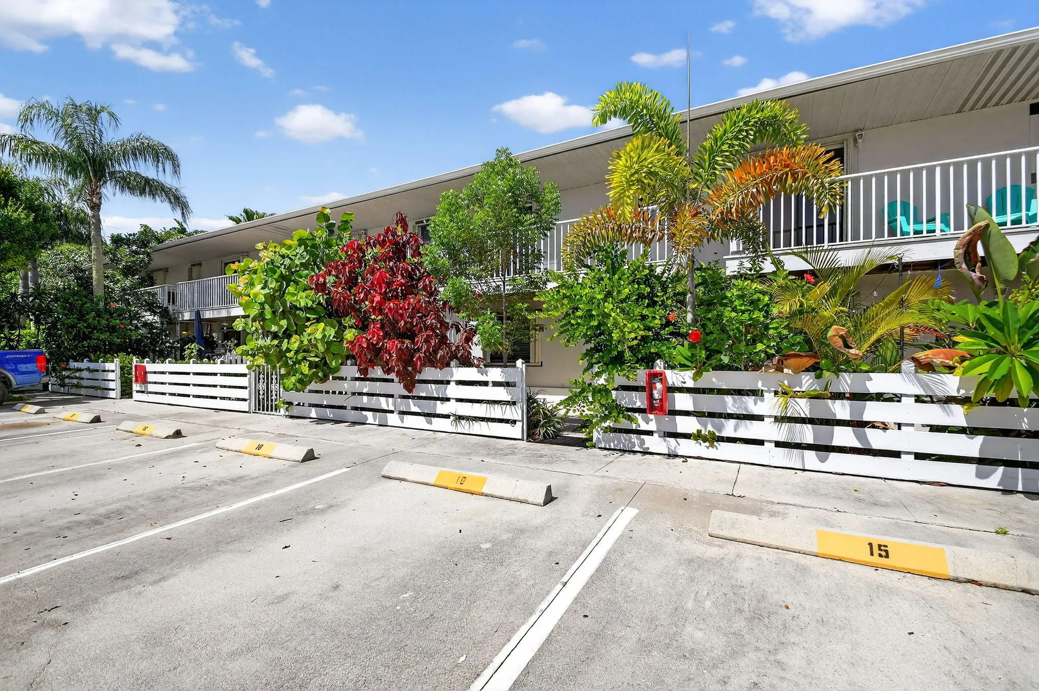 326 W Pine 19 Street, #19