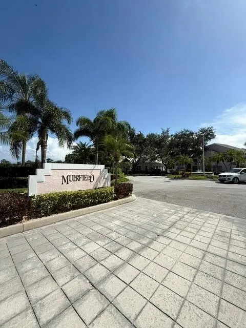 802 Muirfield Court, #802a