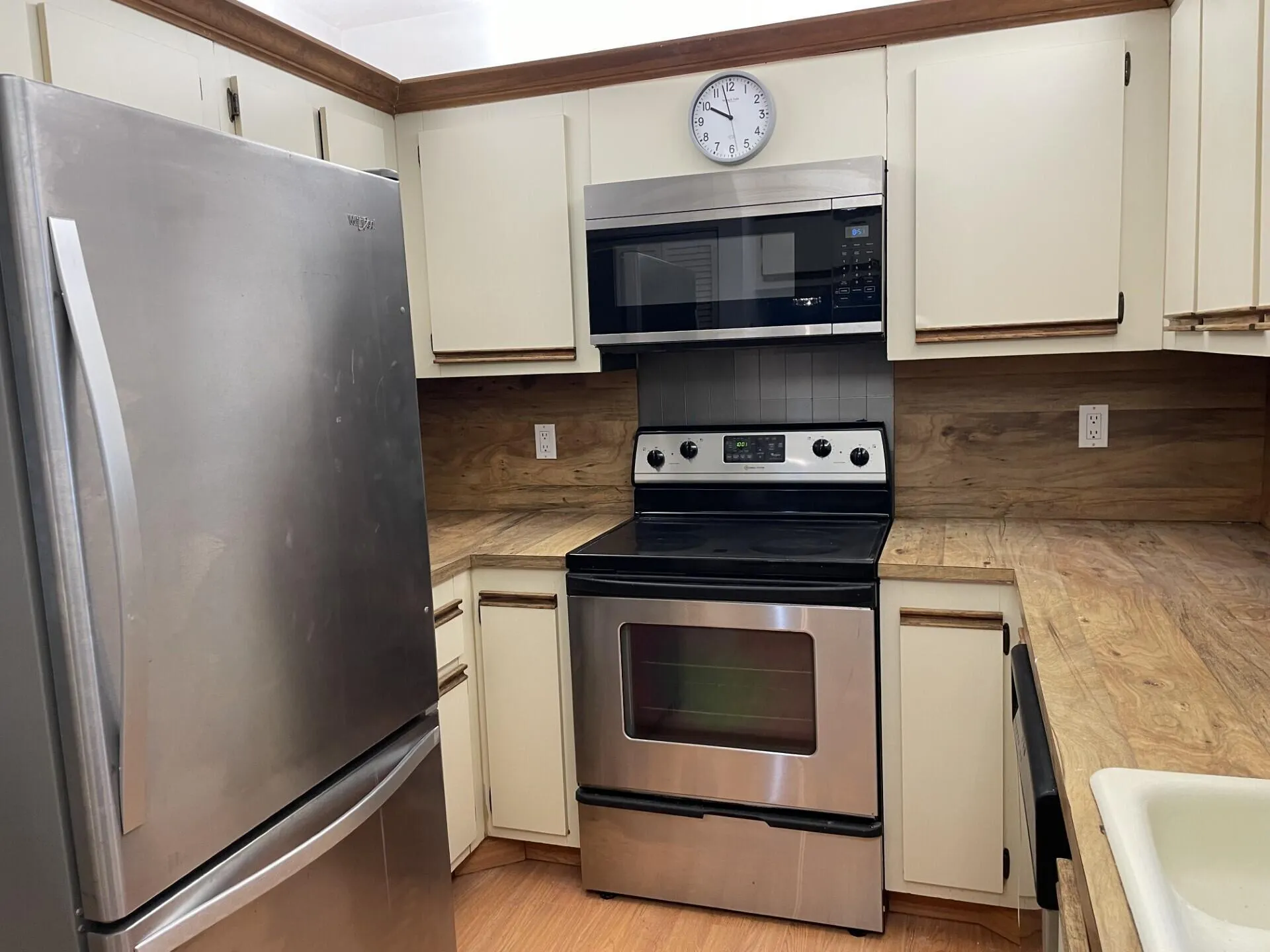 12568 Shoreline Drive, #103