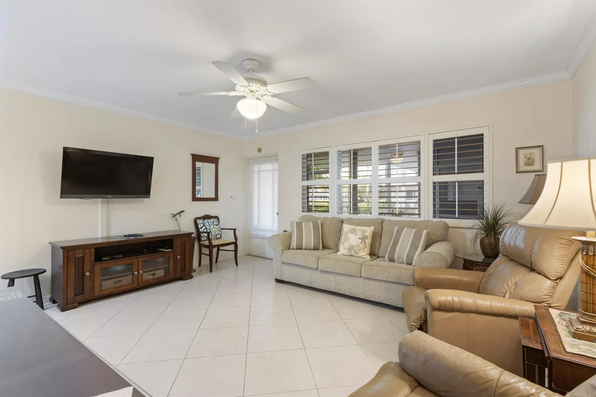 1198 Hillsboro Mile, #128