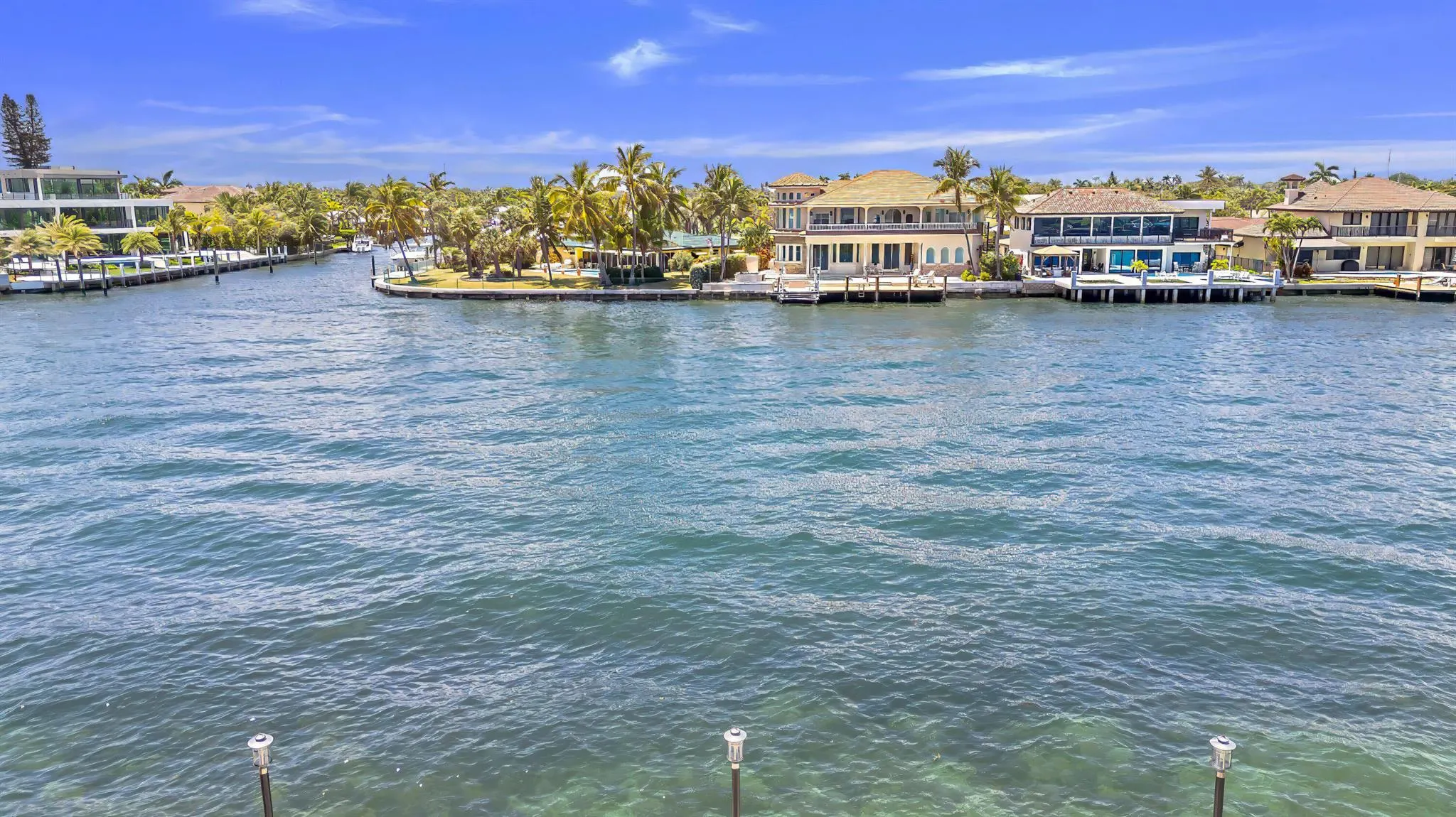1198 Hillsboro Mile, #128
