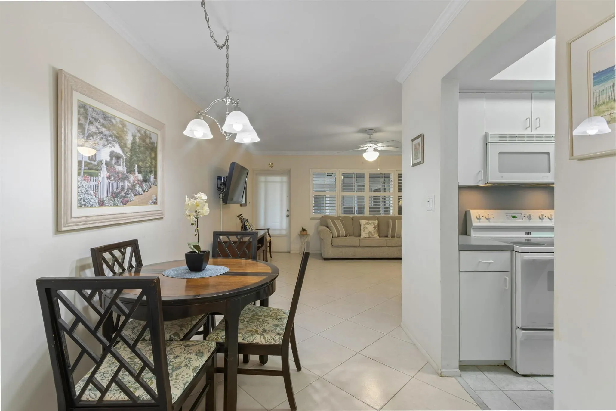 1198 Hillsboro Mile, #128