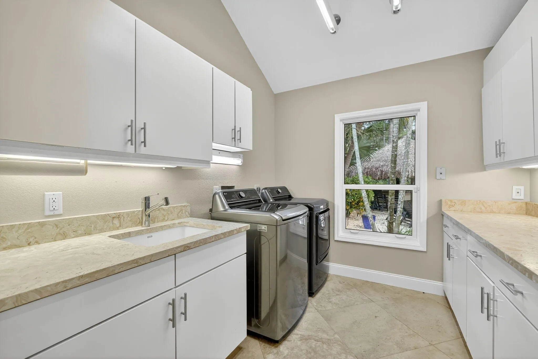 3622 SW Mashie Court