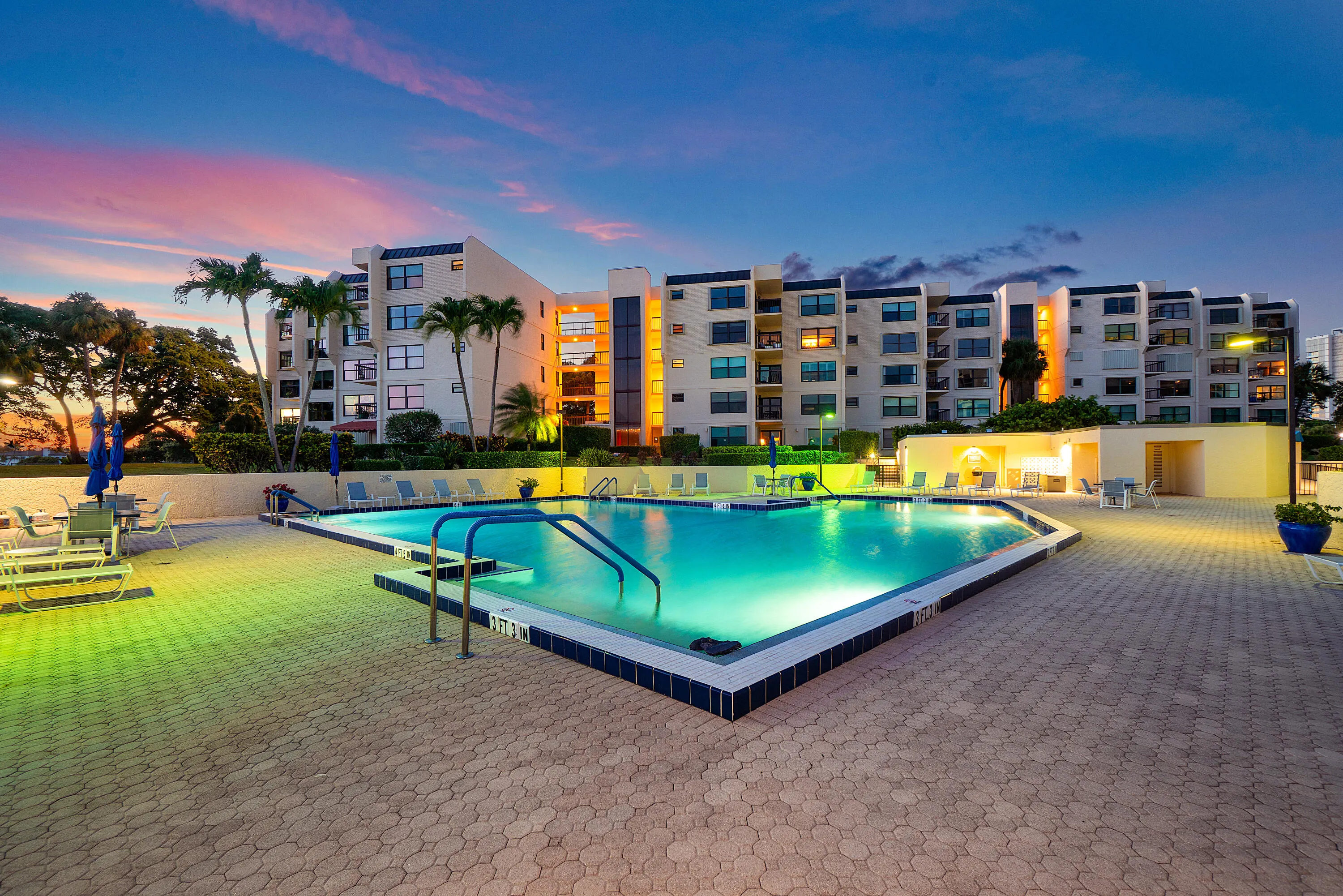 374 Golfview Road, #205