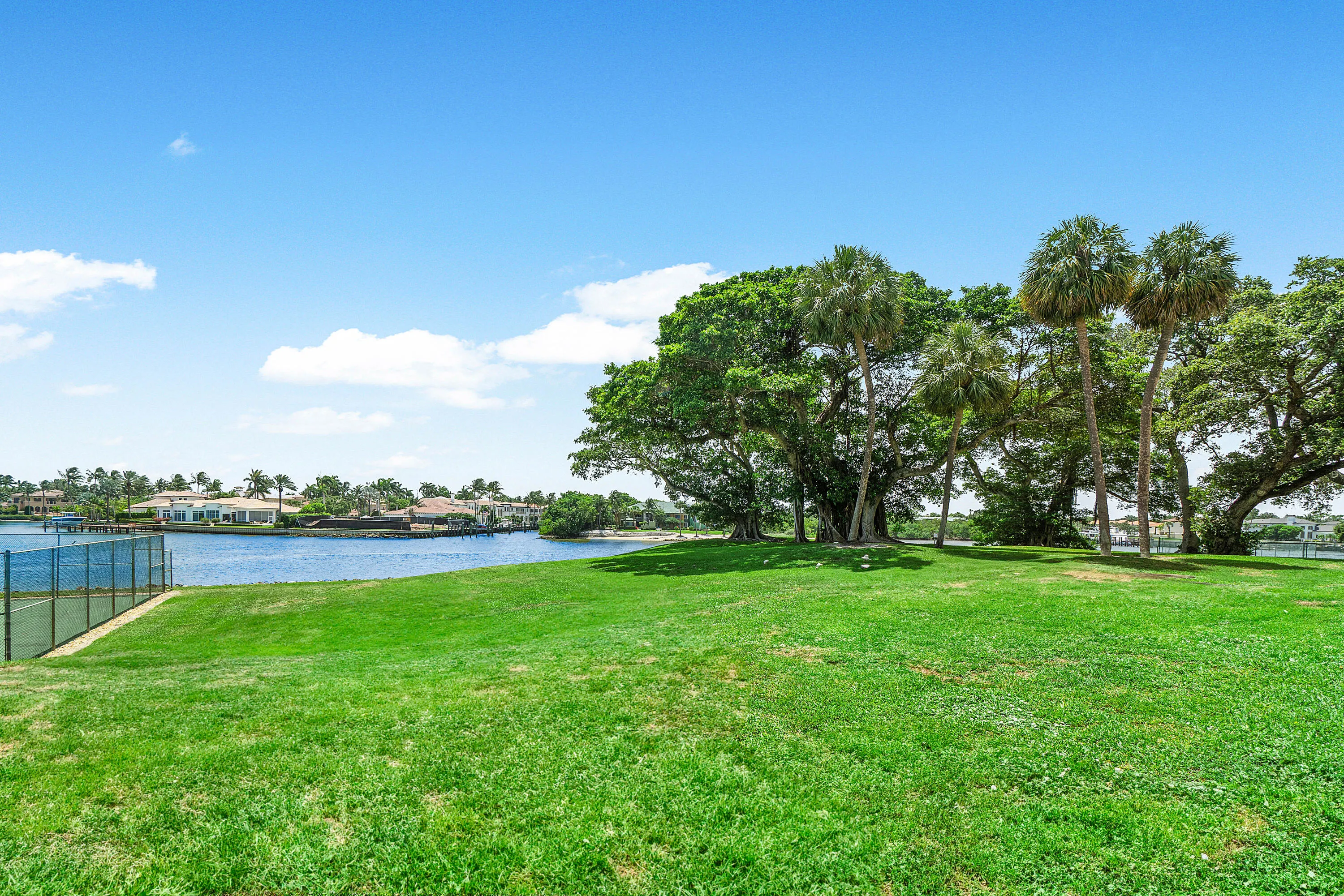 374 Golfview Road, #205