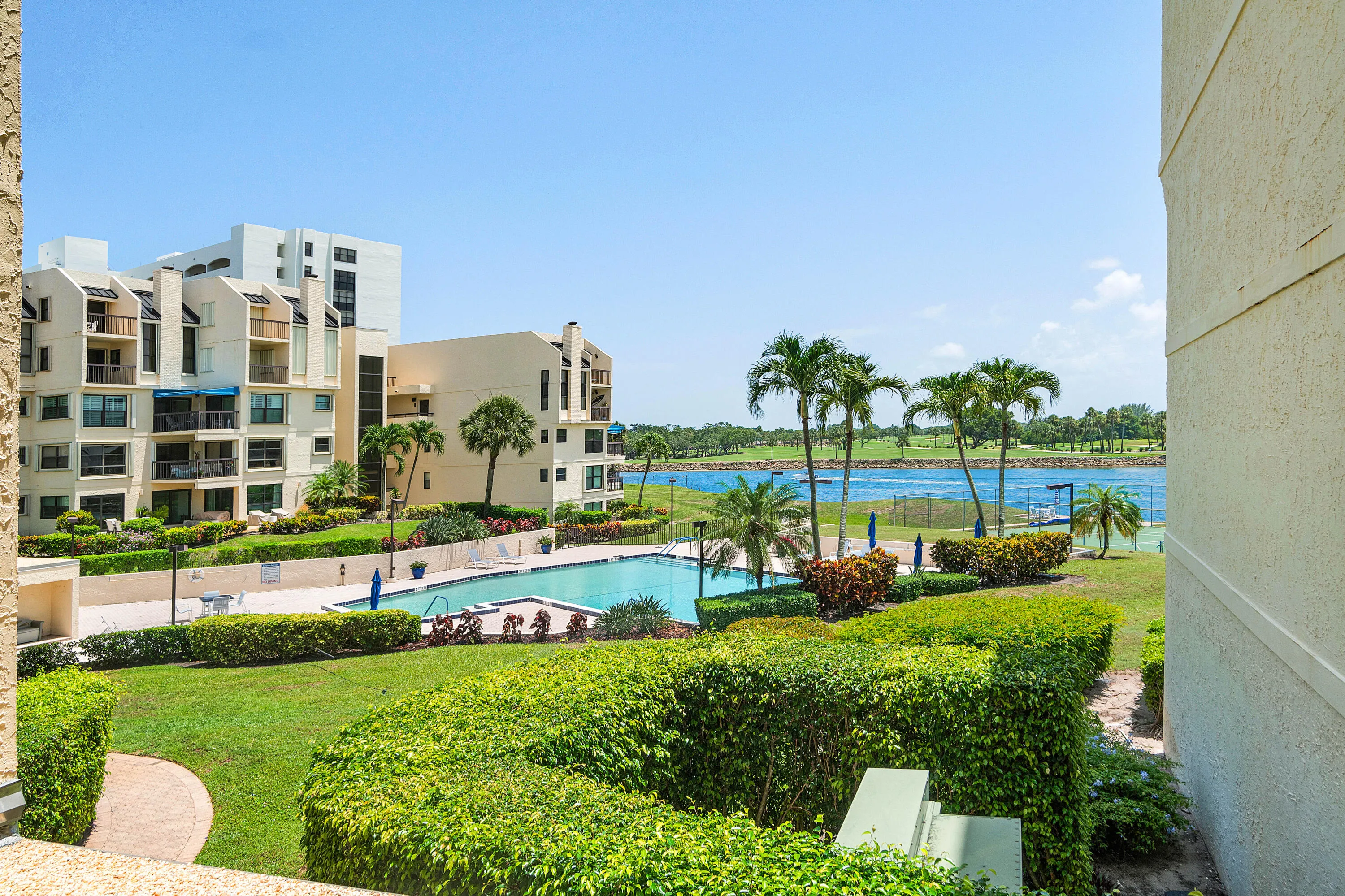 374 Golfview Road, #205