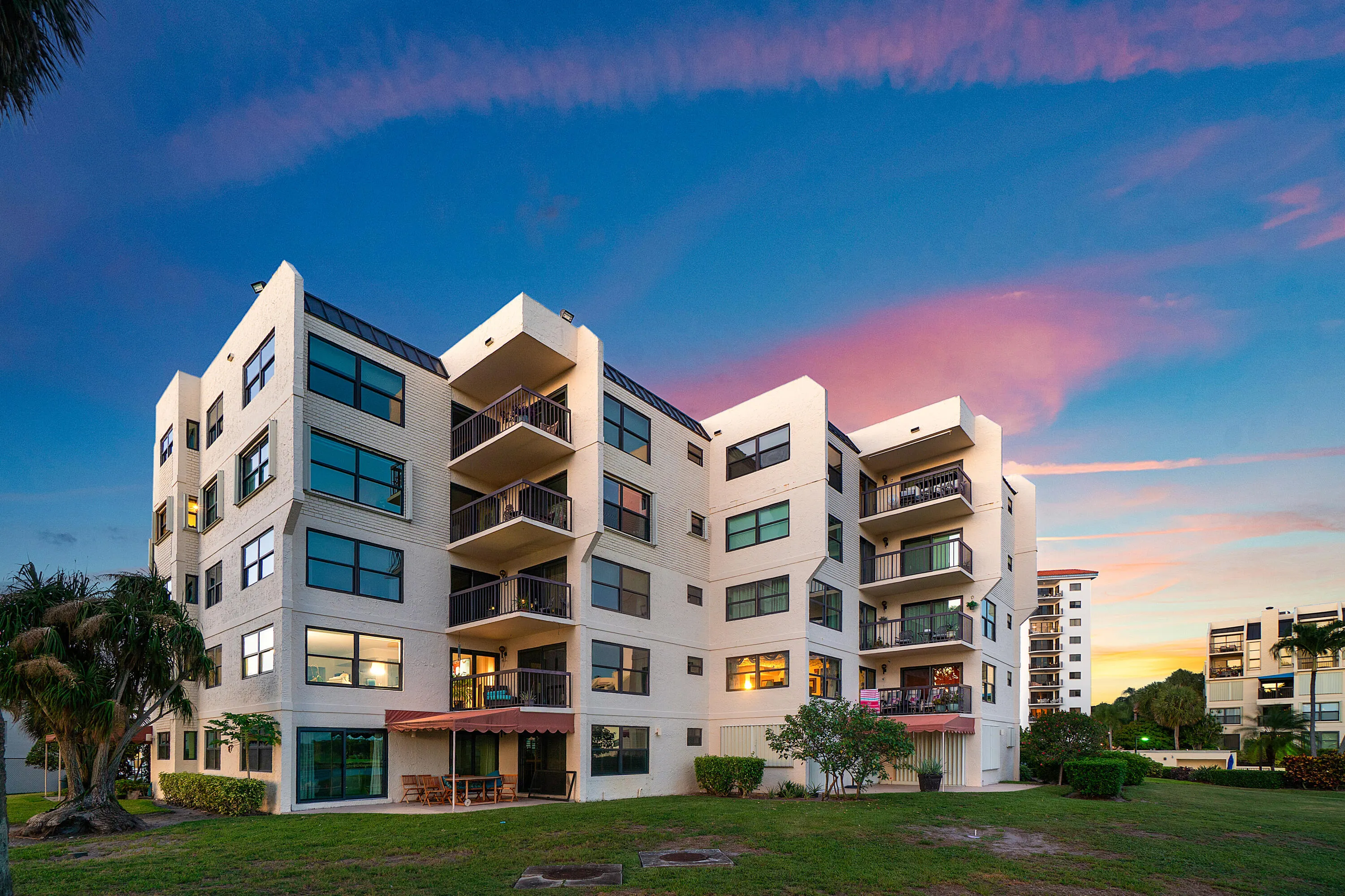 374 Golfview Road, #205