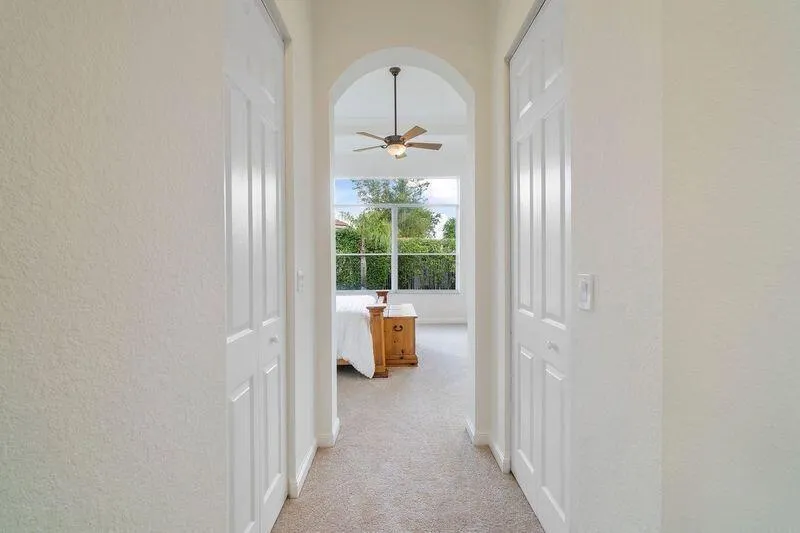 8122 Driggs Hill