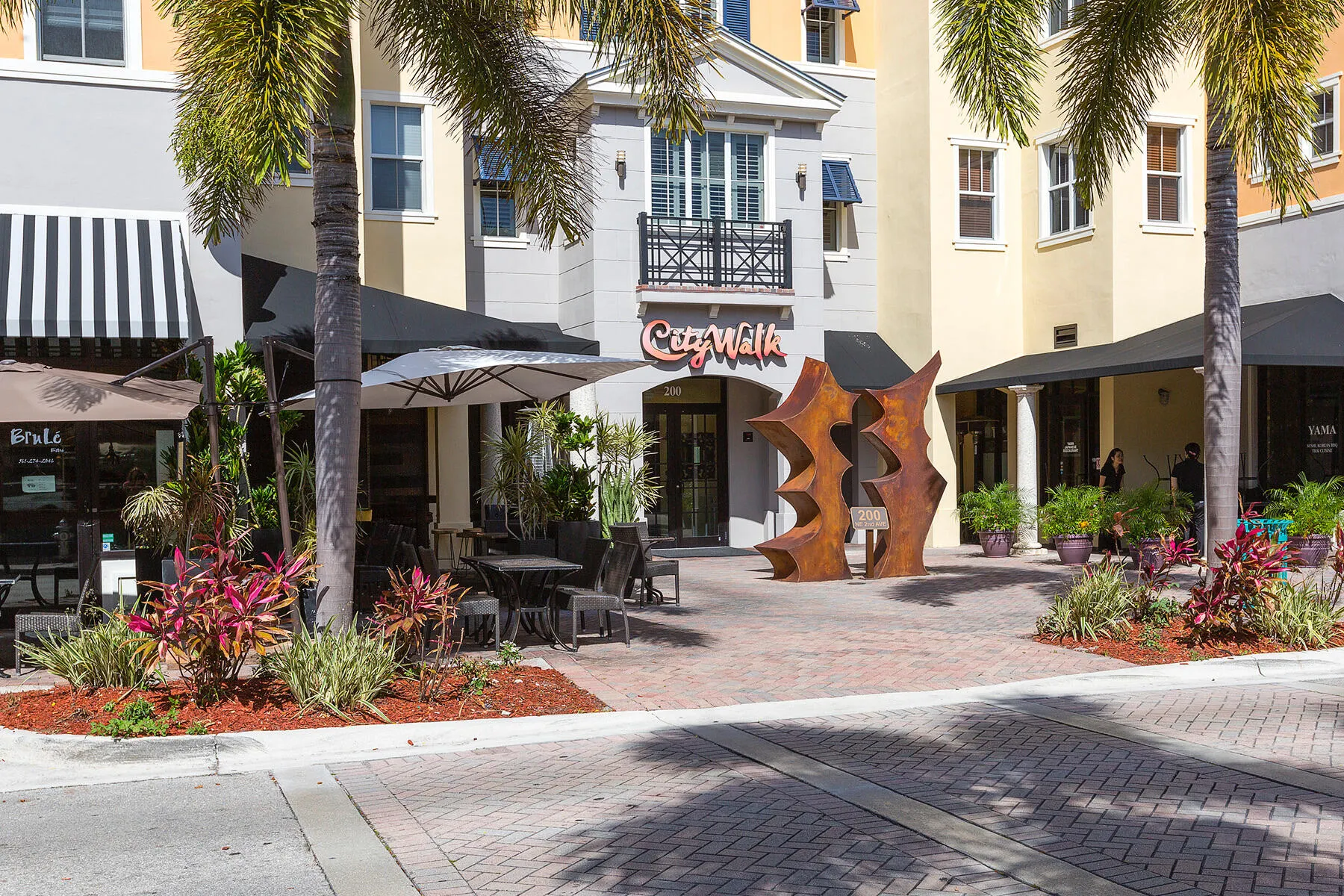 200 NE 2nd Avenue, #309