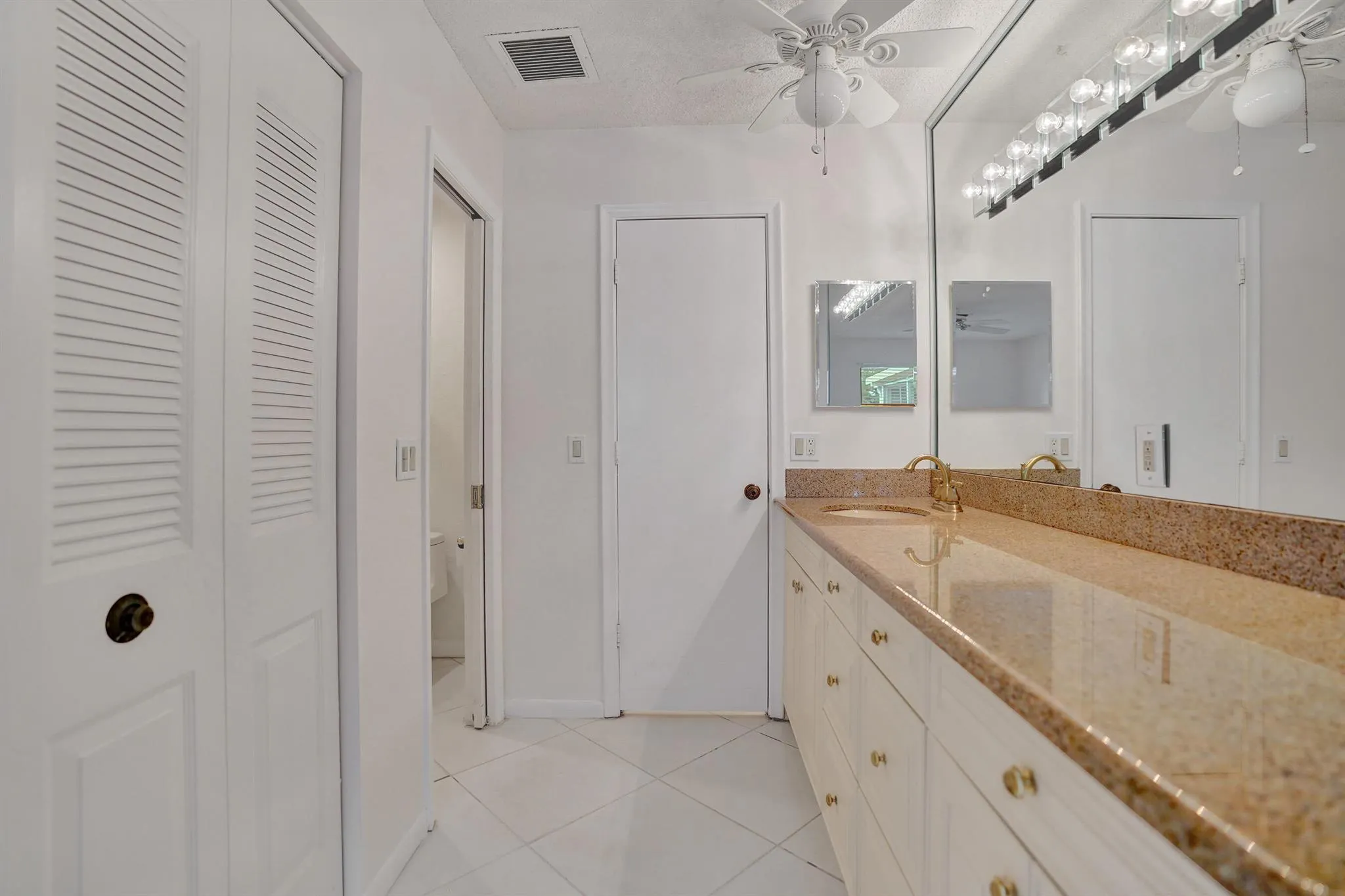 1260 NW 20th Avenue, #203