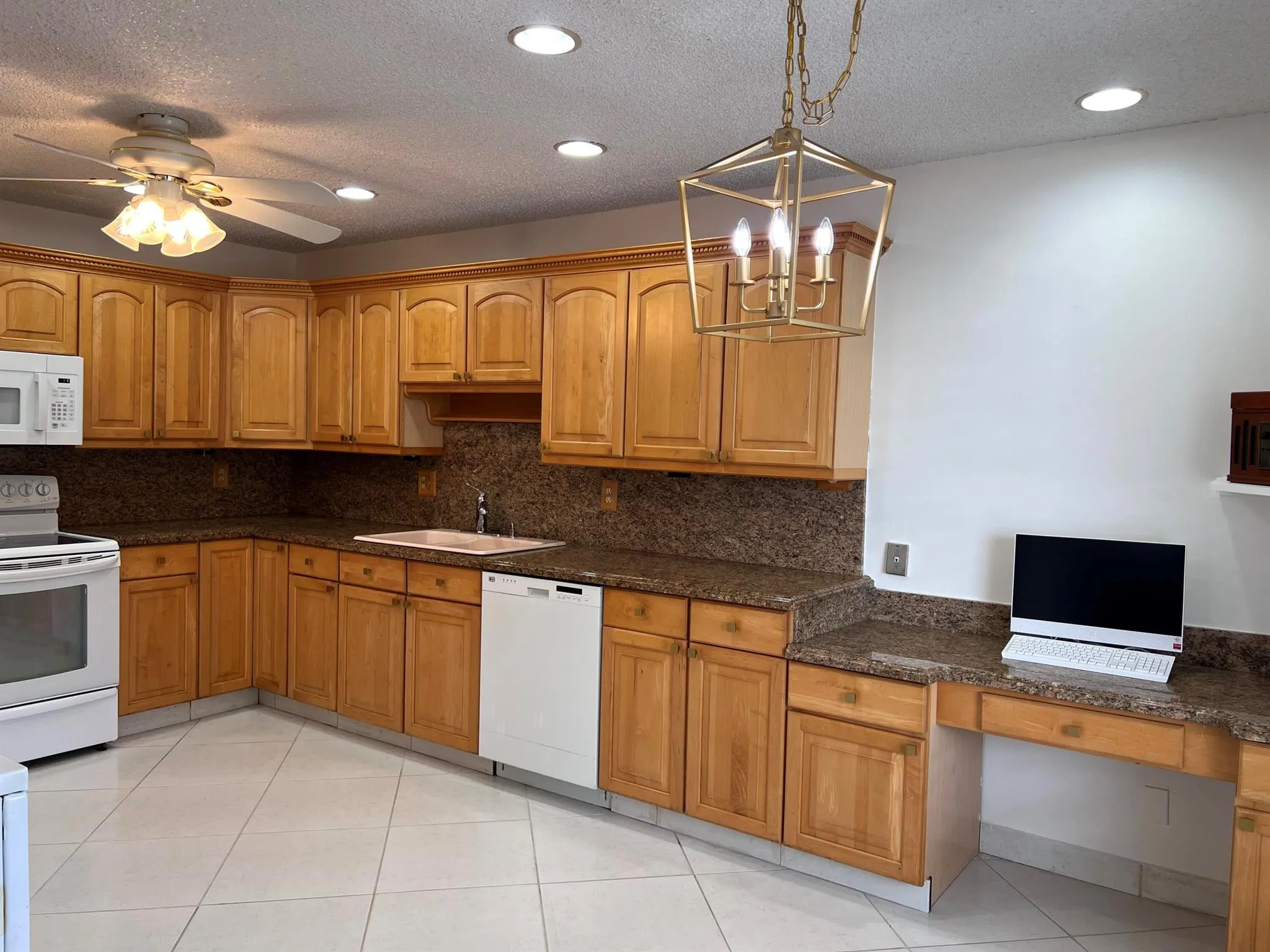 1260 NW 20th Avenue, #203
