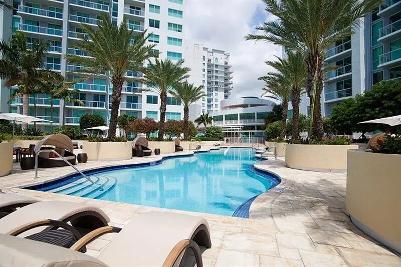 253 NE 2nd Street, #2710