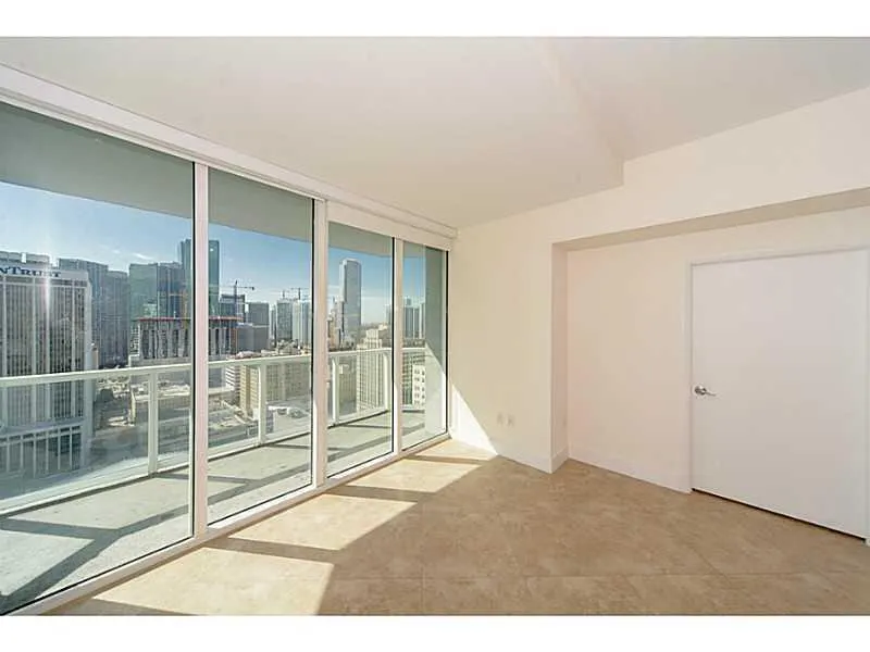 253 NE 2nd Street, #2710