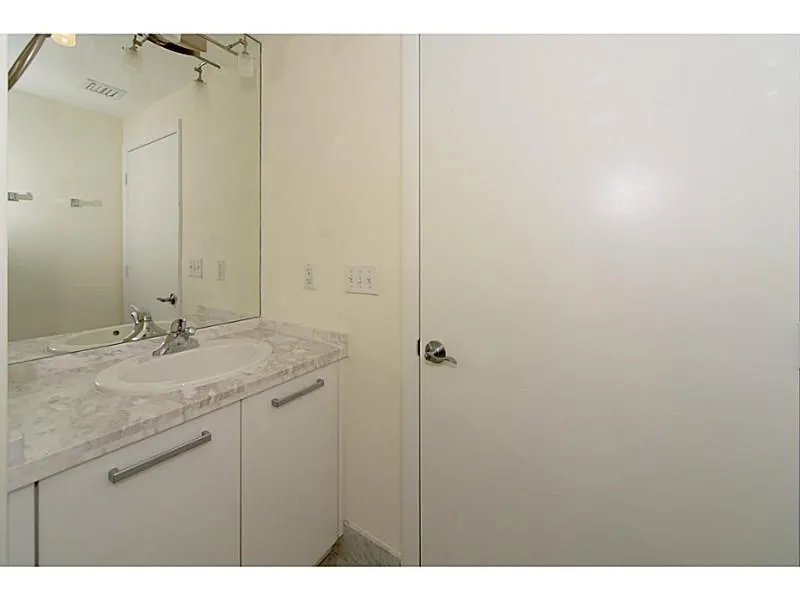 253 NE 2nd Street, #2710