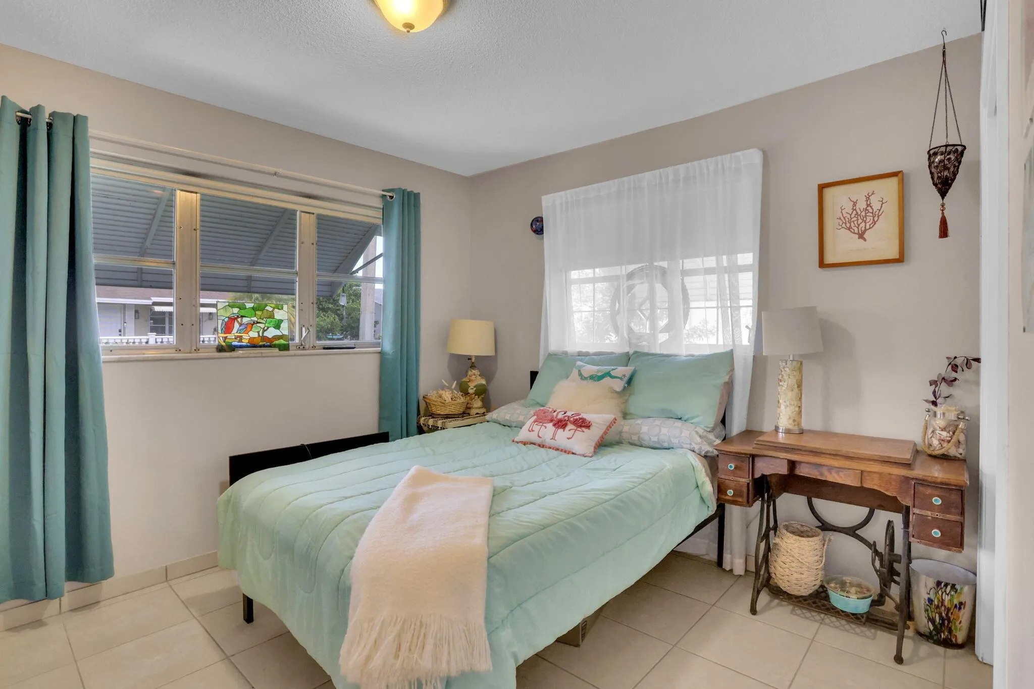 4914 NW 52 Street