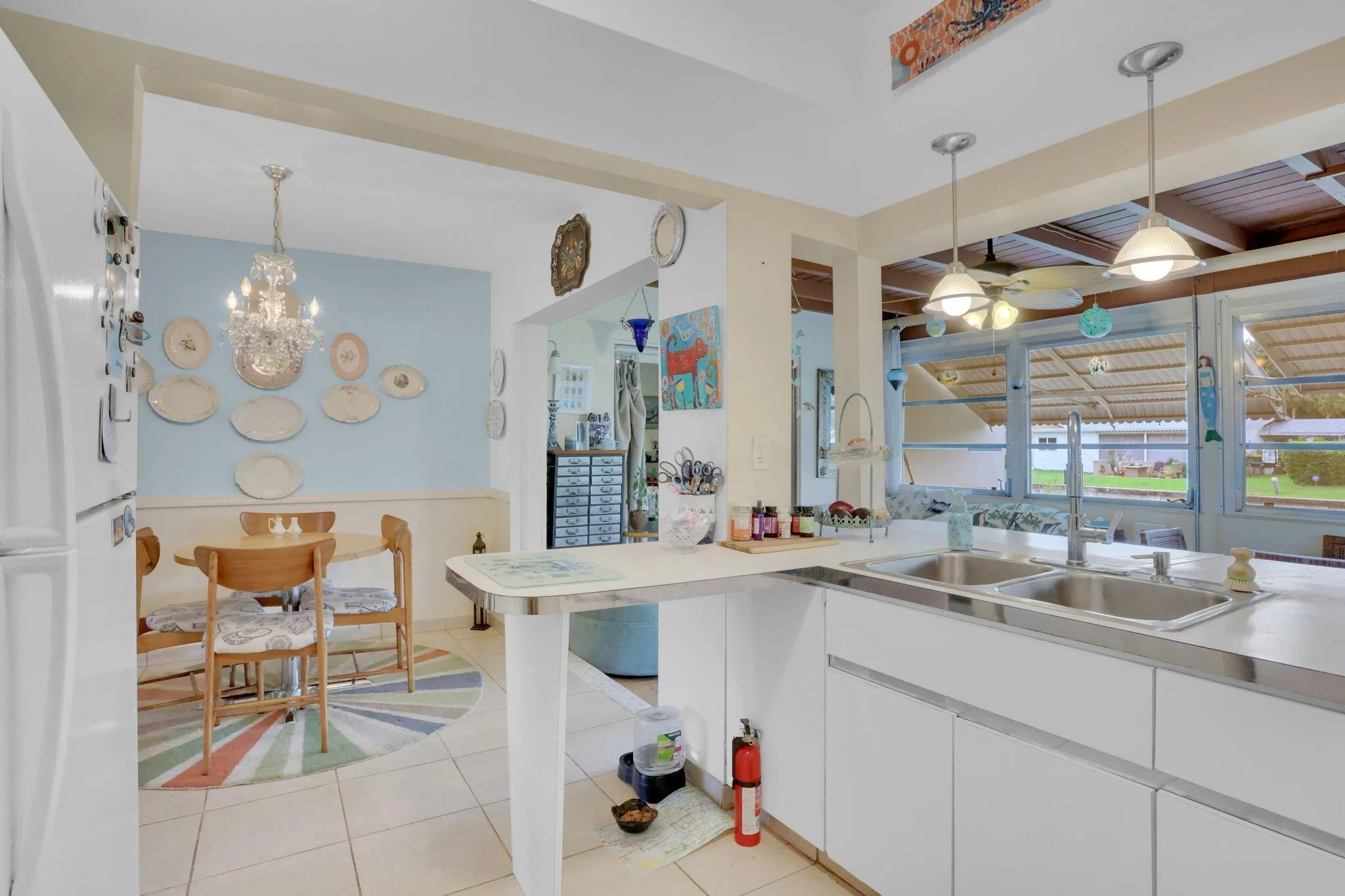 4914 NW 52 Street