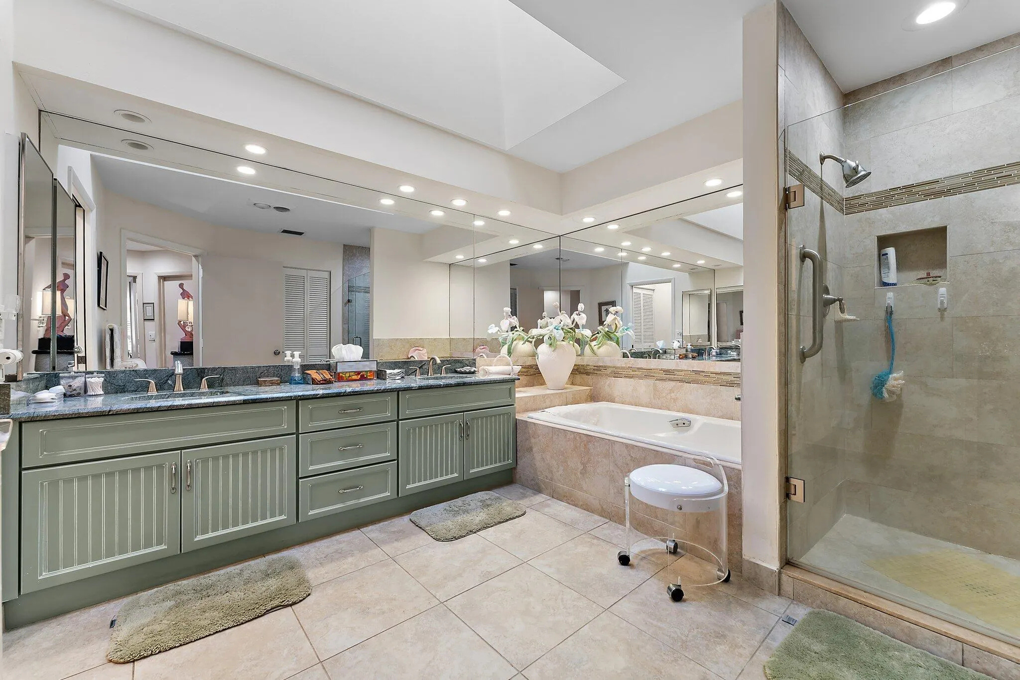 63 Northwoods Lane