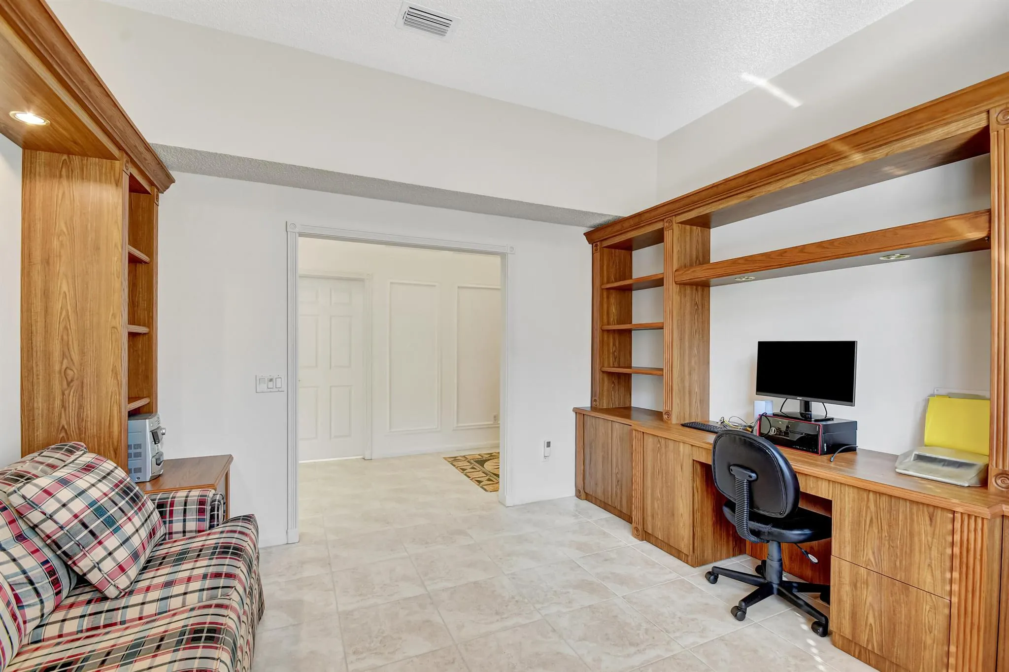 11431 Lanai Lane E
