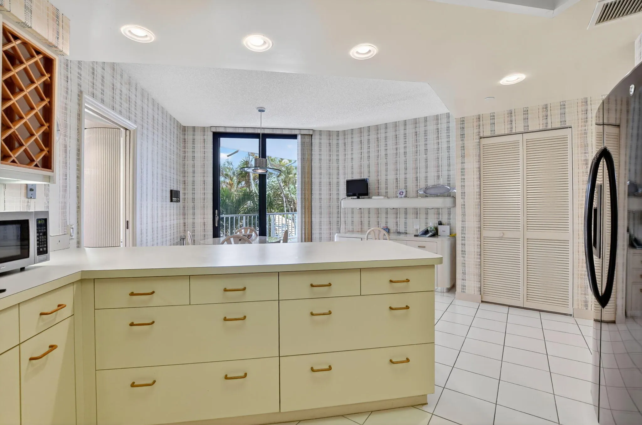 20310 Fairway Oaks Drive, #124