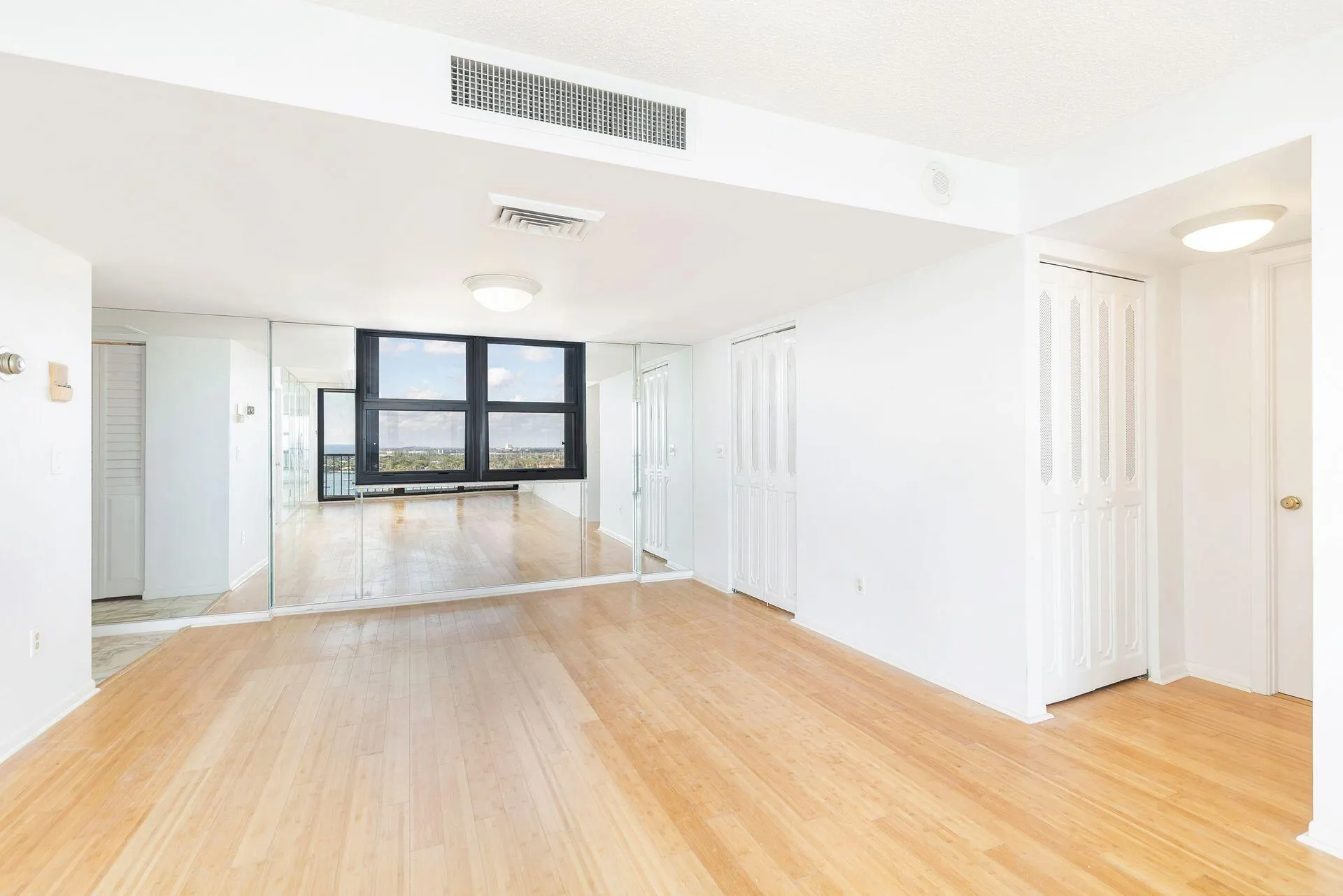 5200 N Flagler Drive, #1801