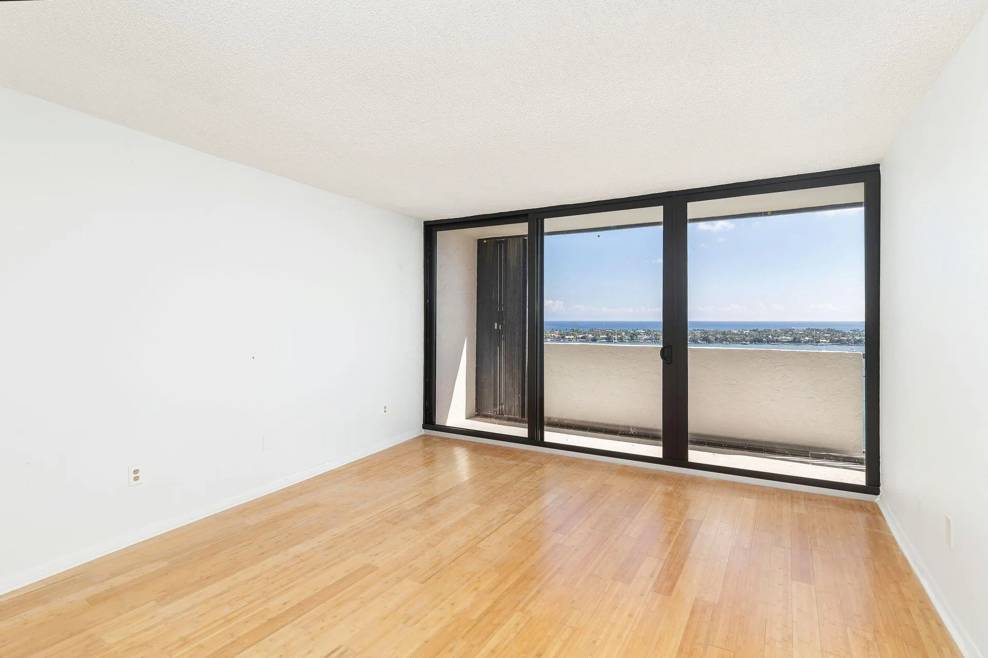 5200 N Flagler Drive, #1801