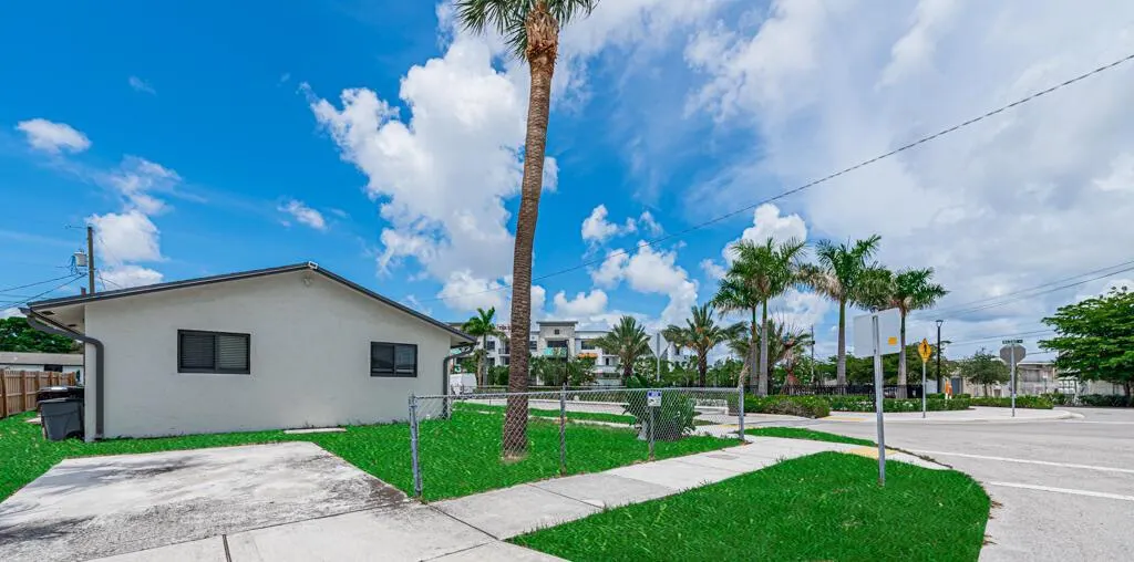 2015 Wilkins Avenue