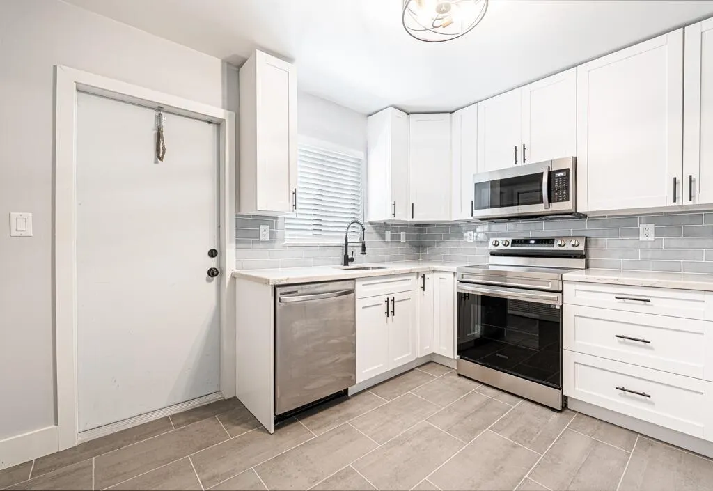 2015 Wilkins Avenue