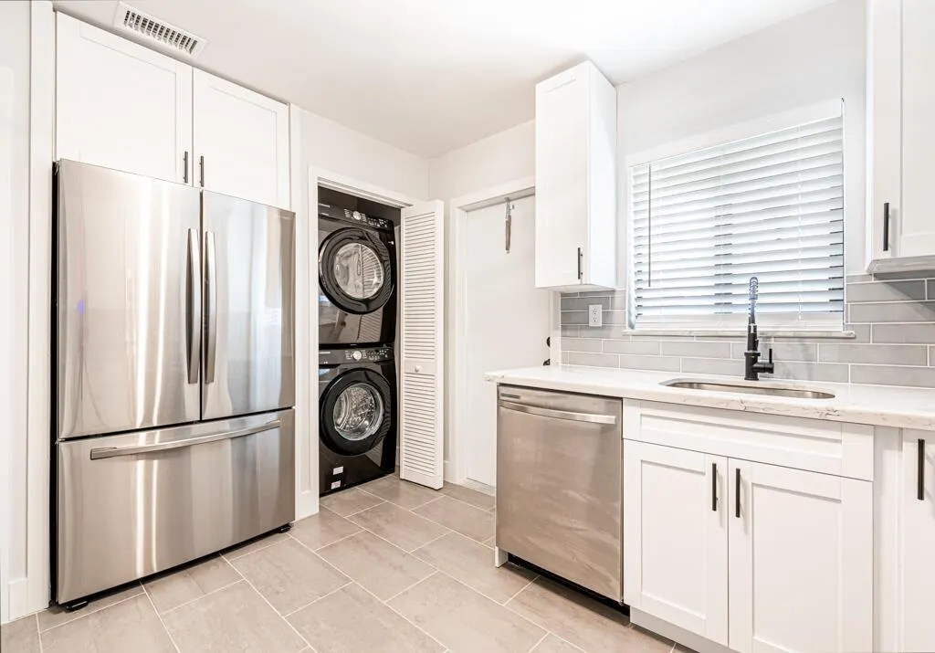 2015 Wilkins Avenue