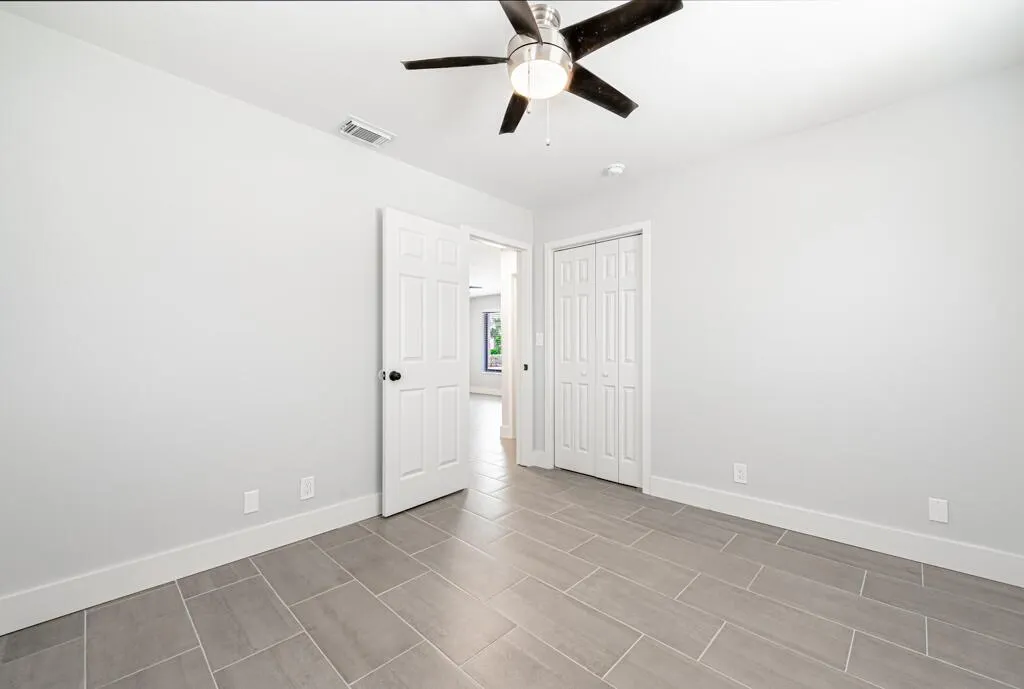 2015 Wilkins Avenue