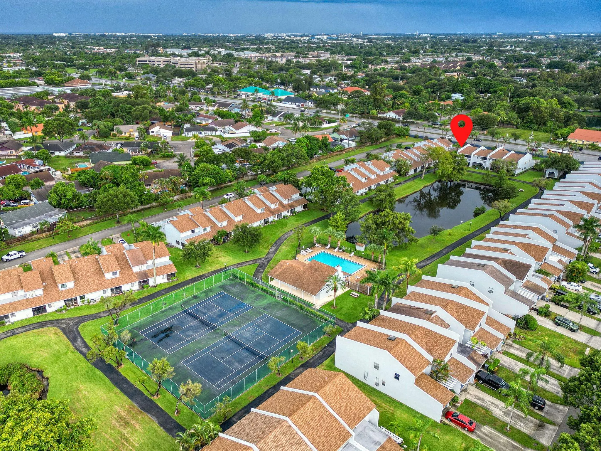 1627 Woodbridge Lakes Circle