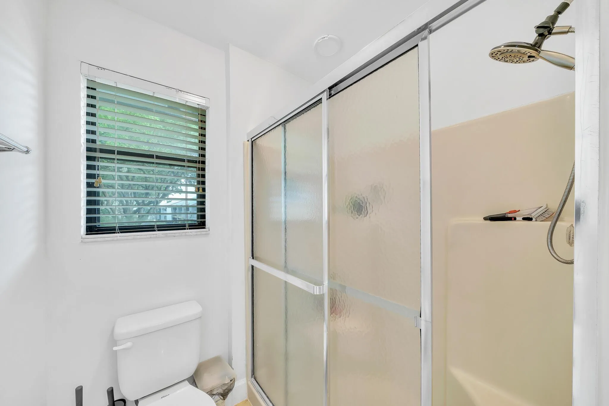 1627 Woodbridge Lakes Circle