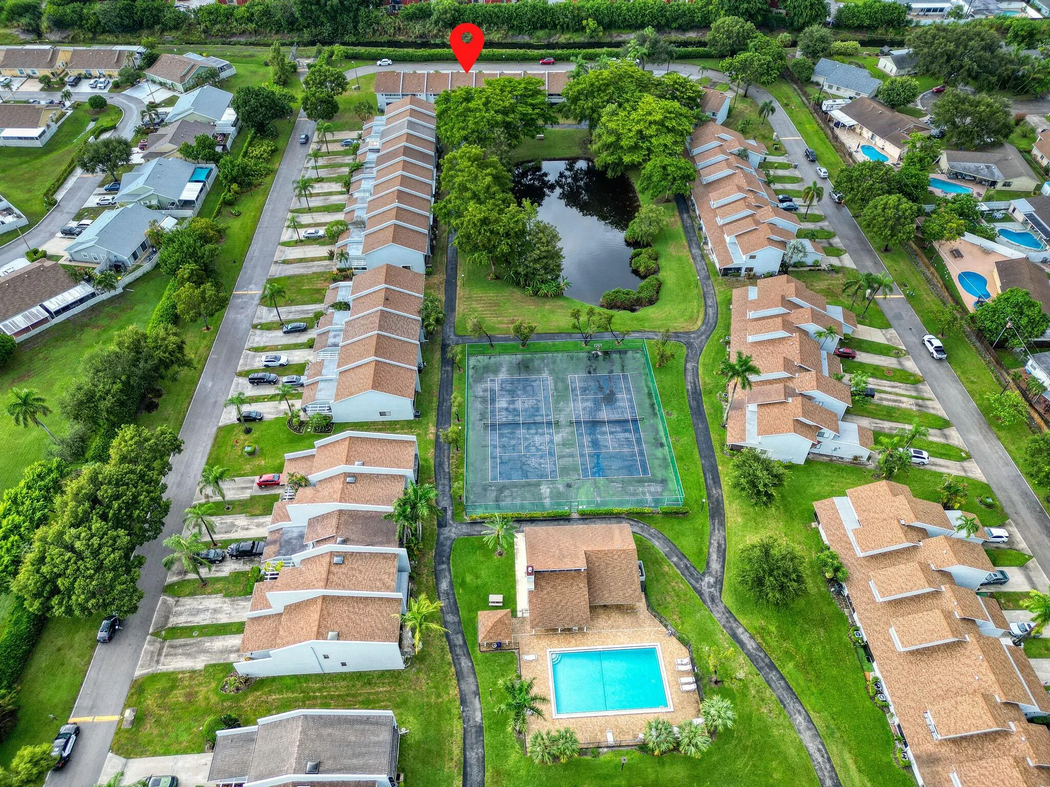 1627 Woodbridge Lakes Circle