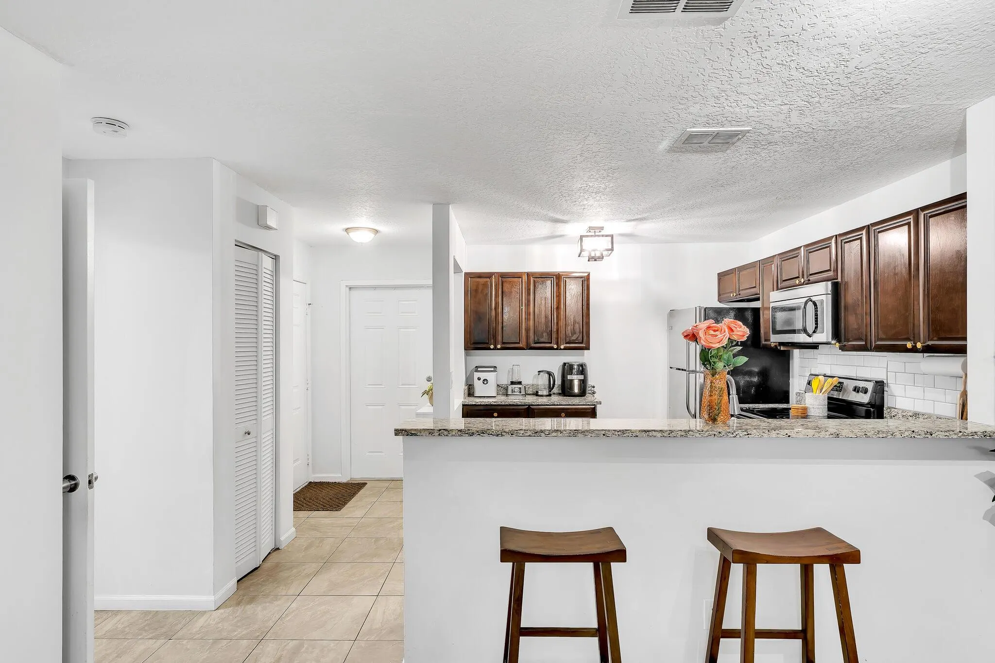 1627 Woodbridge Lakes Circle