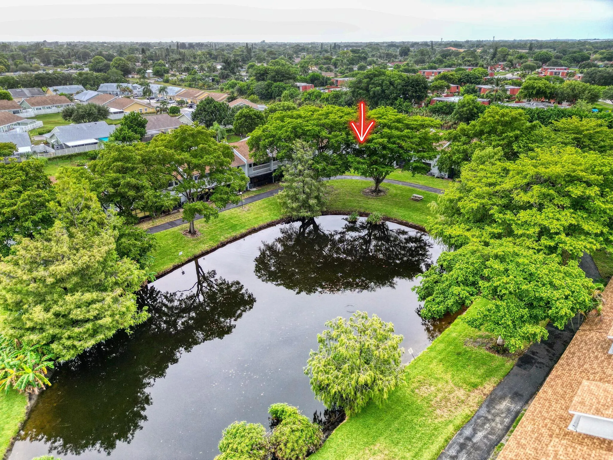 1627 Woodbridge Lakes Circle