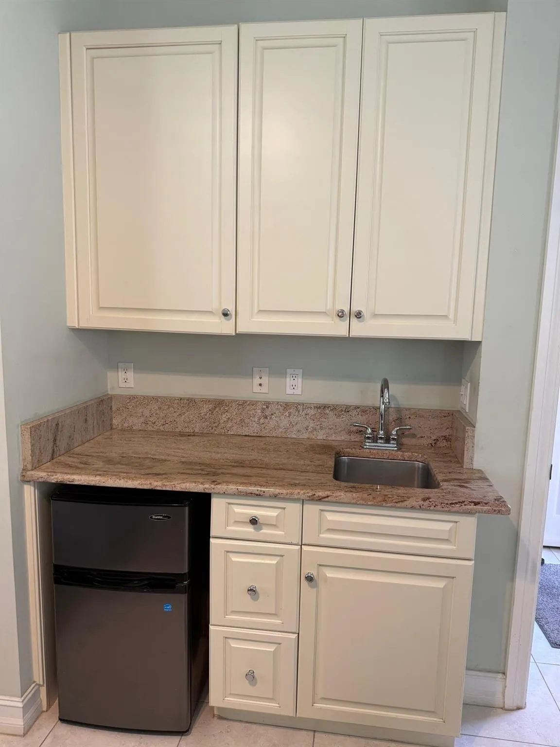 1208 Riverwind Circle