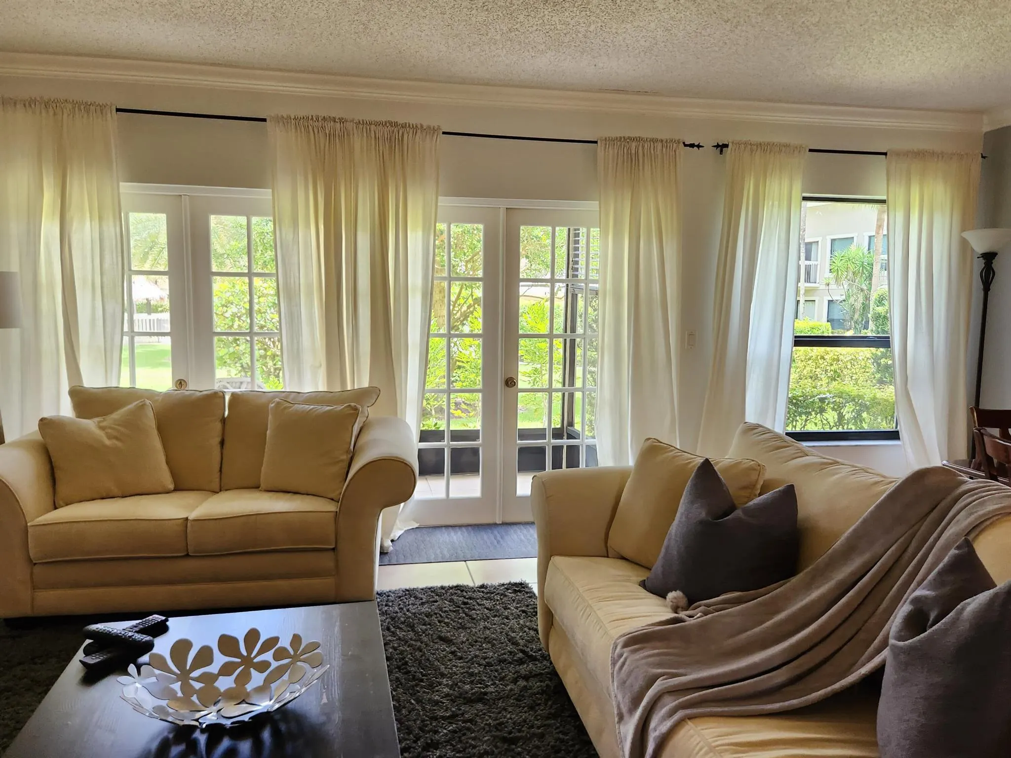 11863 Wimbledon Circle, #402