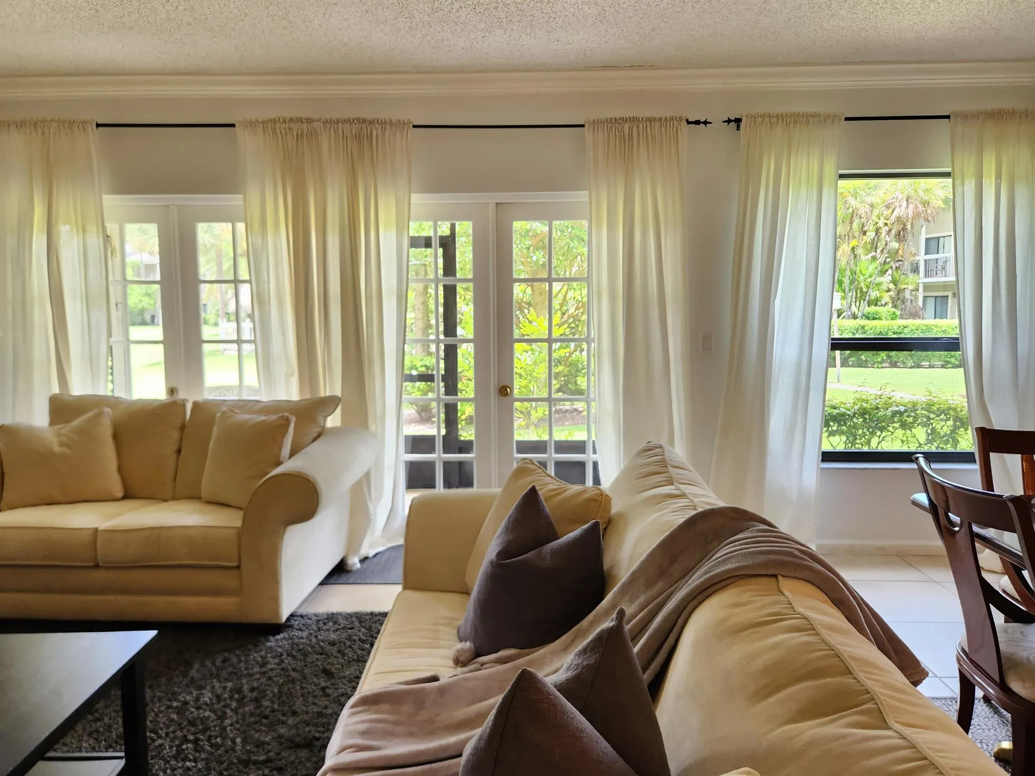 11863 Wimbledon Circle, #402