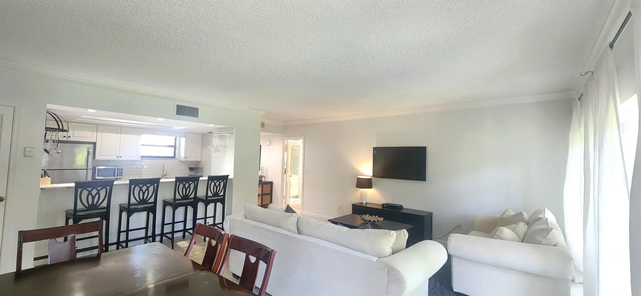 11863 Wimbledon Circle, #402