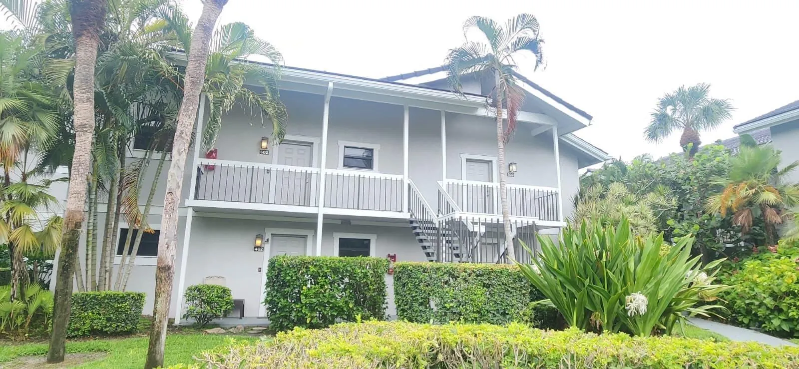 11863 Wimbledon Circle, #402