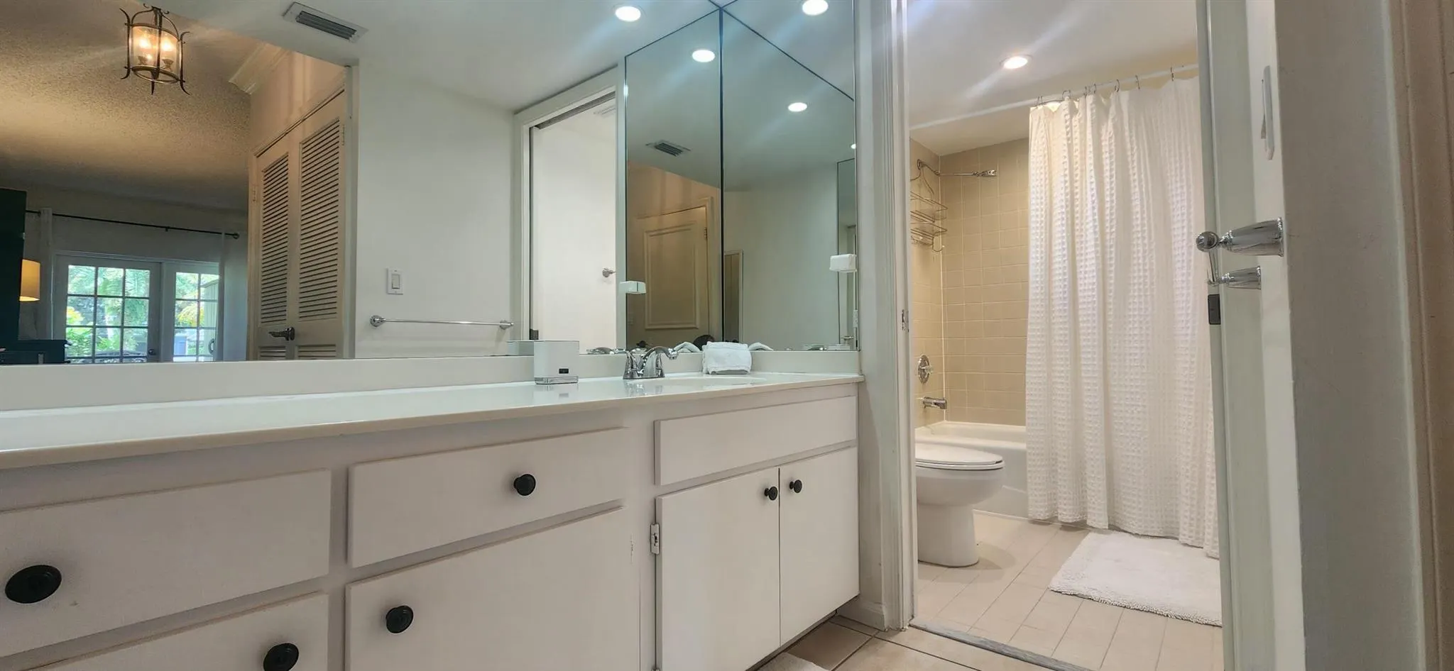 11863 Wimbledon Circle, #402