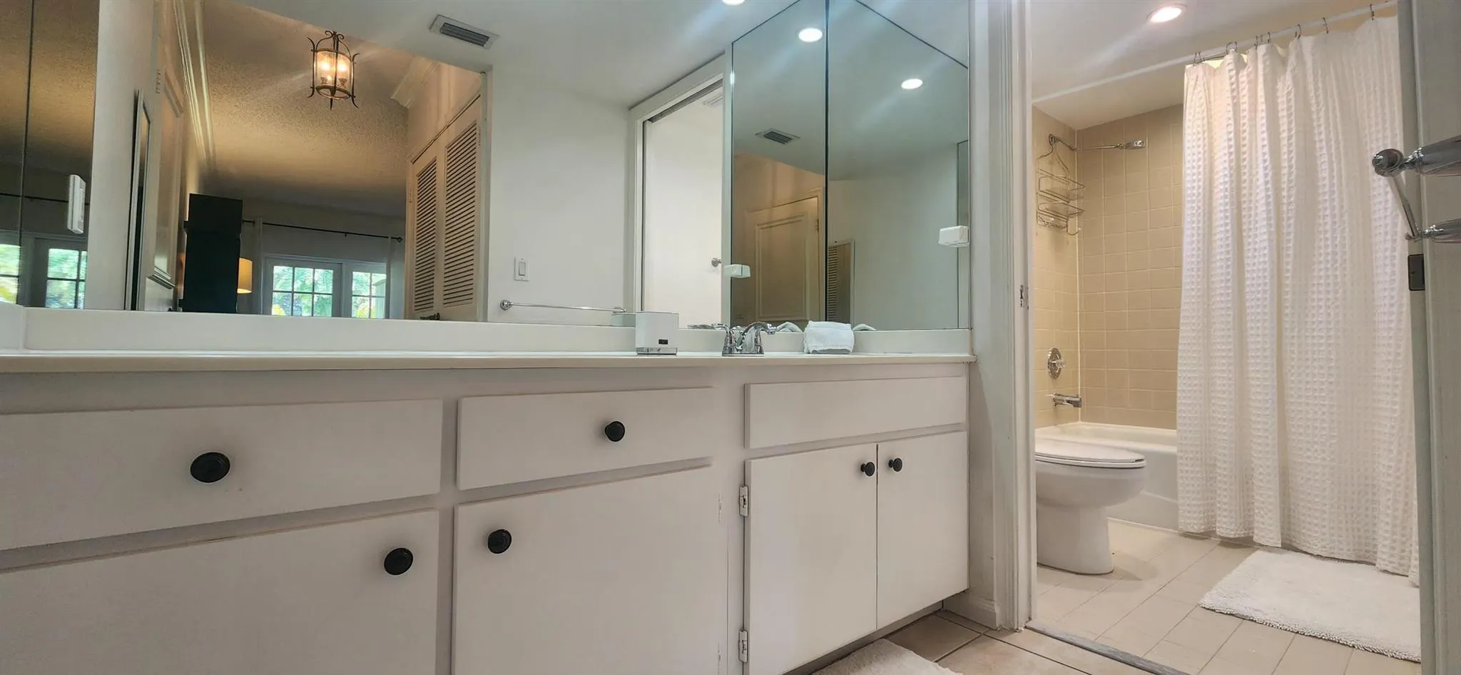 11863 Wimbledon Circle, #402