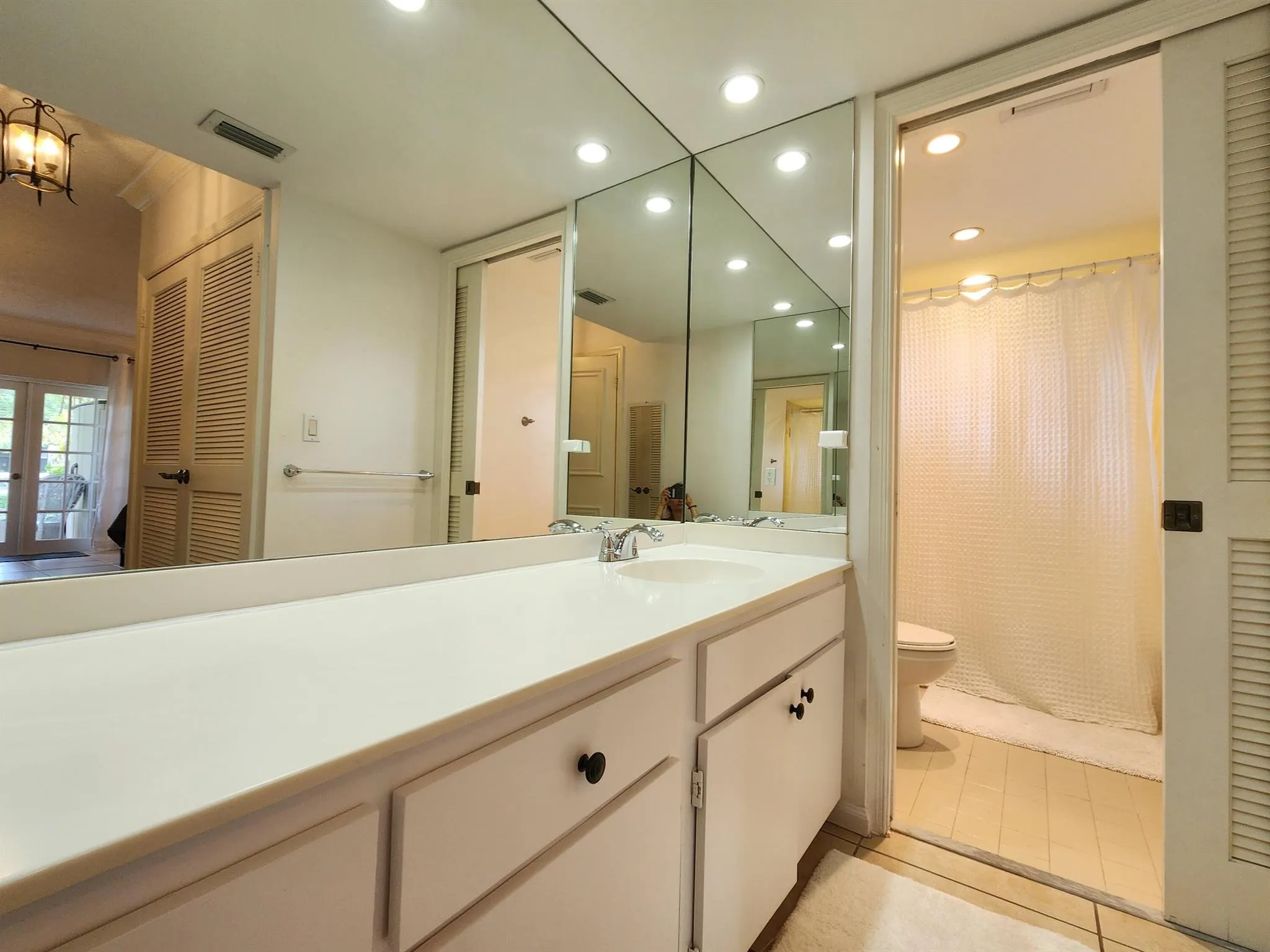 11863 Wimbledon Circle, #402