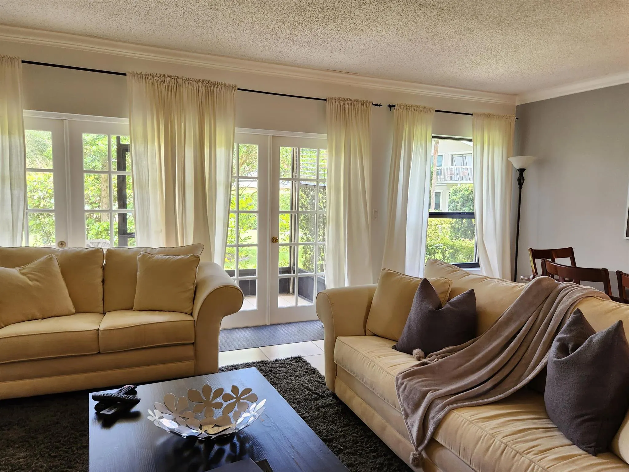 11863 Wimbledon Circle, #402