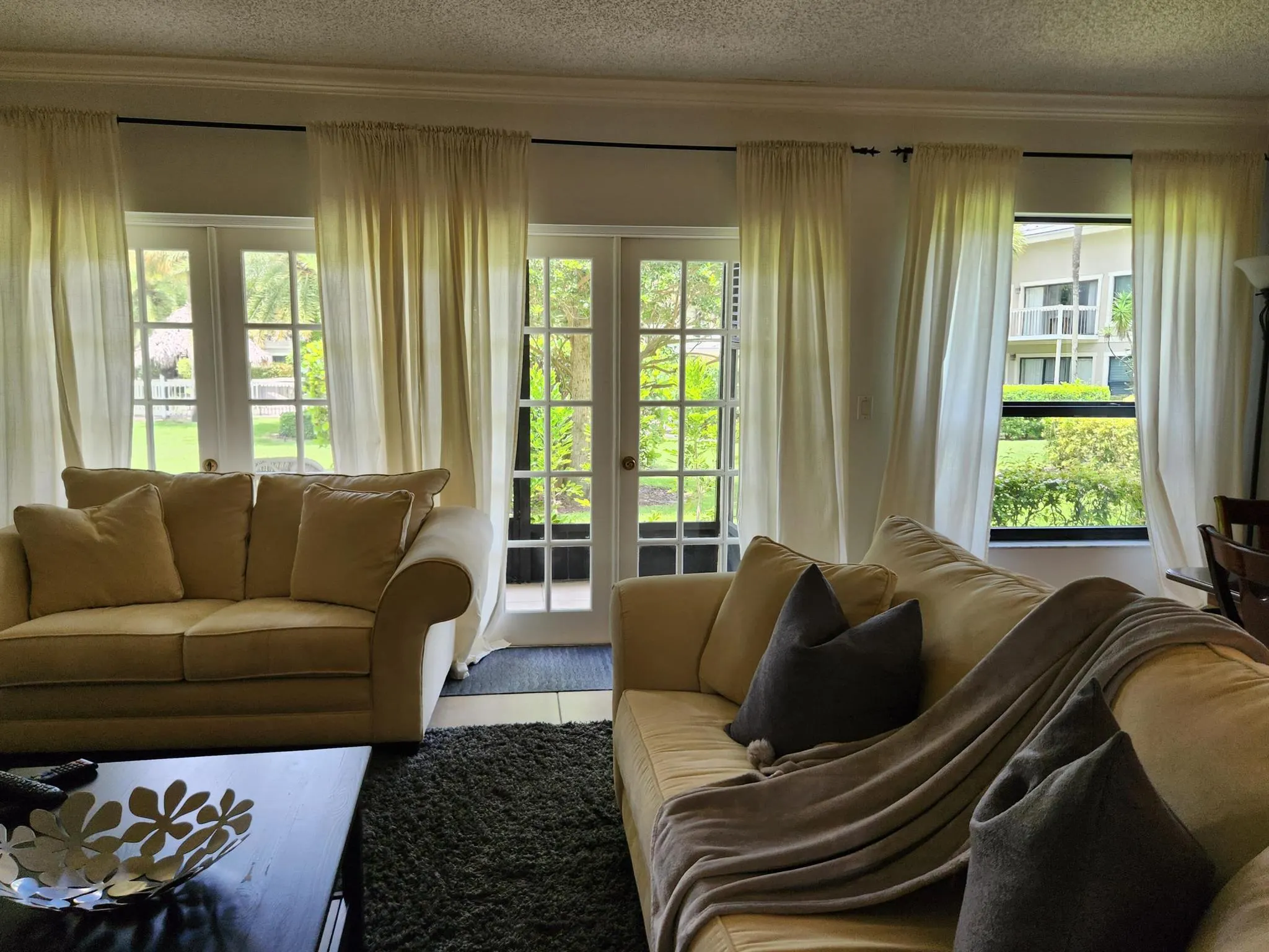 11863 Wimbledon Circle, #402