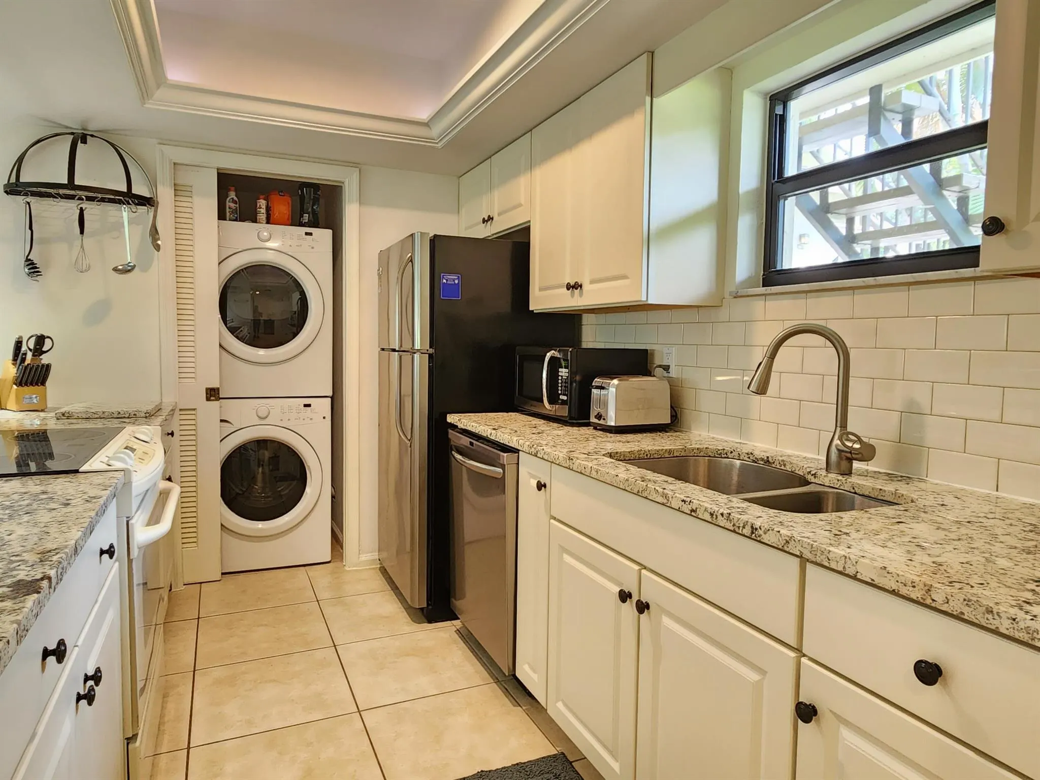 11863 Wimbledon Circle, #402