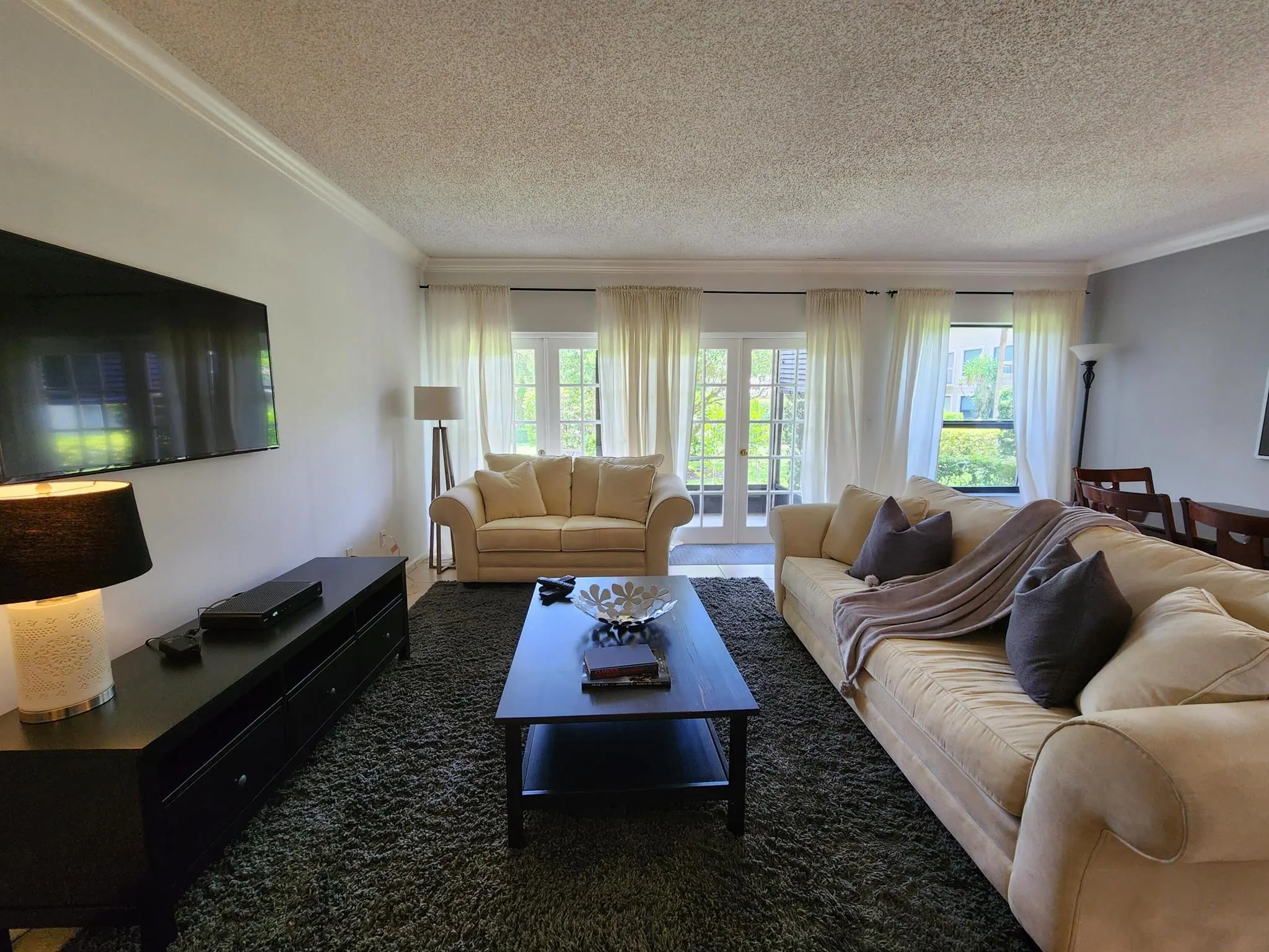 11863 Wimbledon Circle, #402