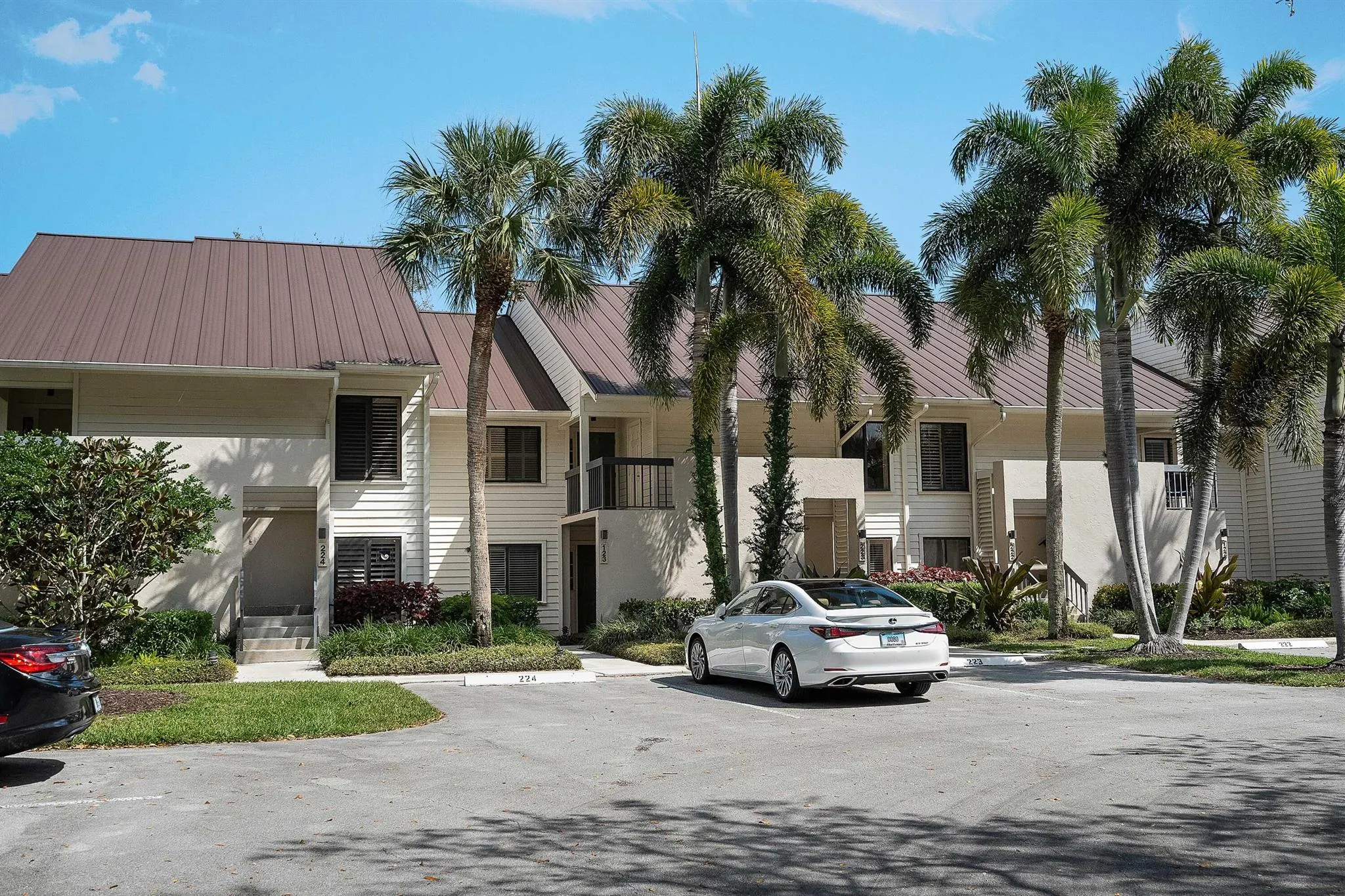 6403 SE Brandywine Court, #223