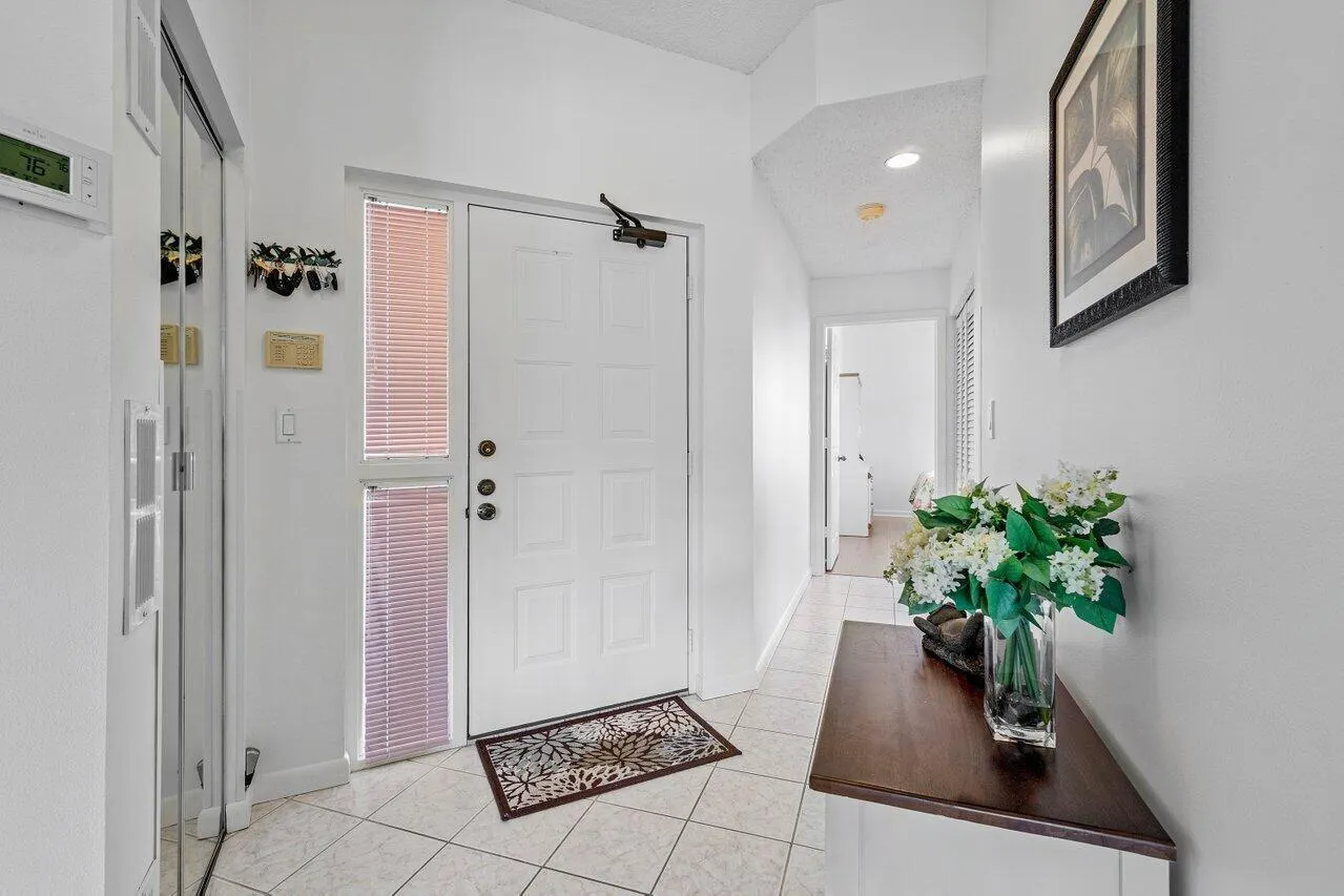 109 Half Moon Circle, #G3