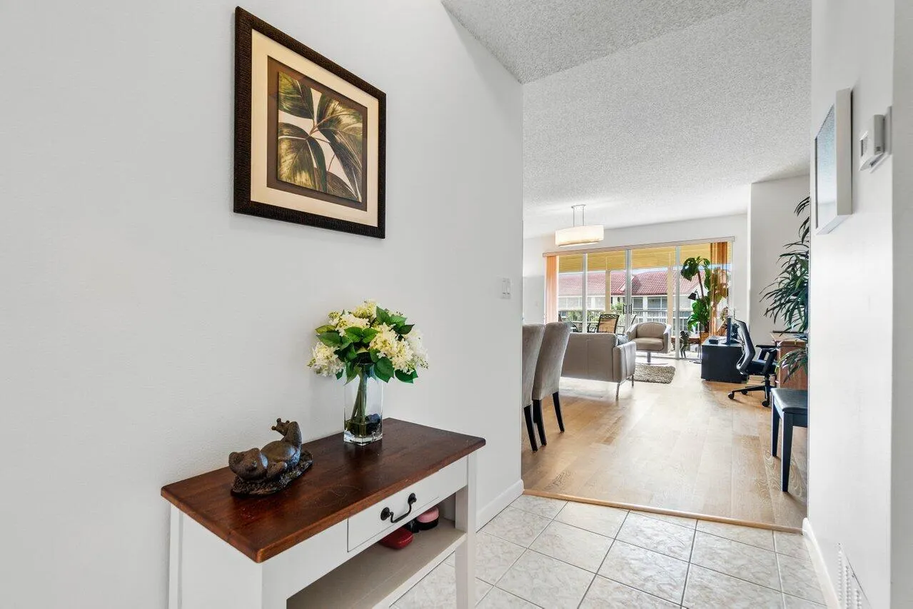 109 Half Moon Circle, #G3