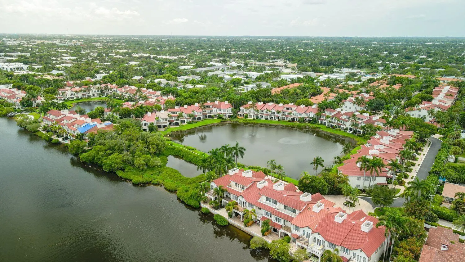 1527 Estuary Trail